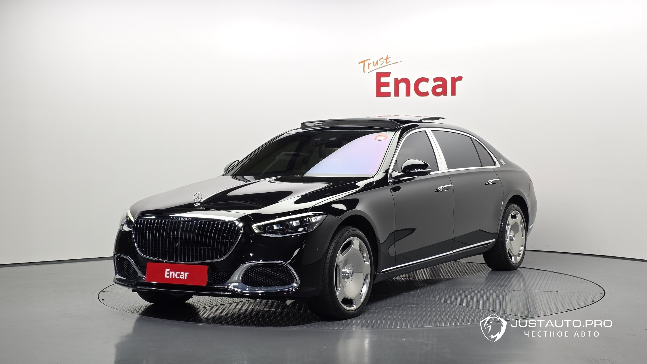 Автомобиль Mercedes-Benz S-Class