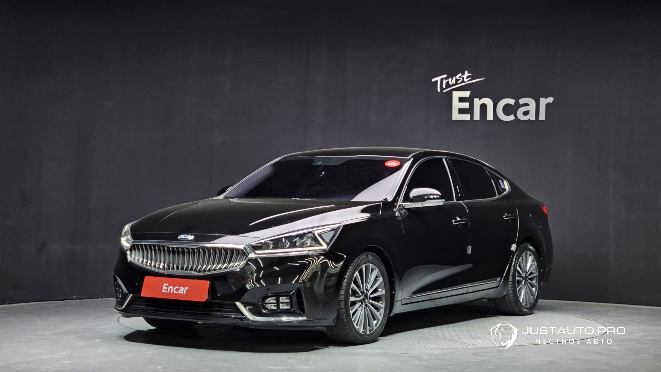 Автомобиль Kia K7