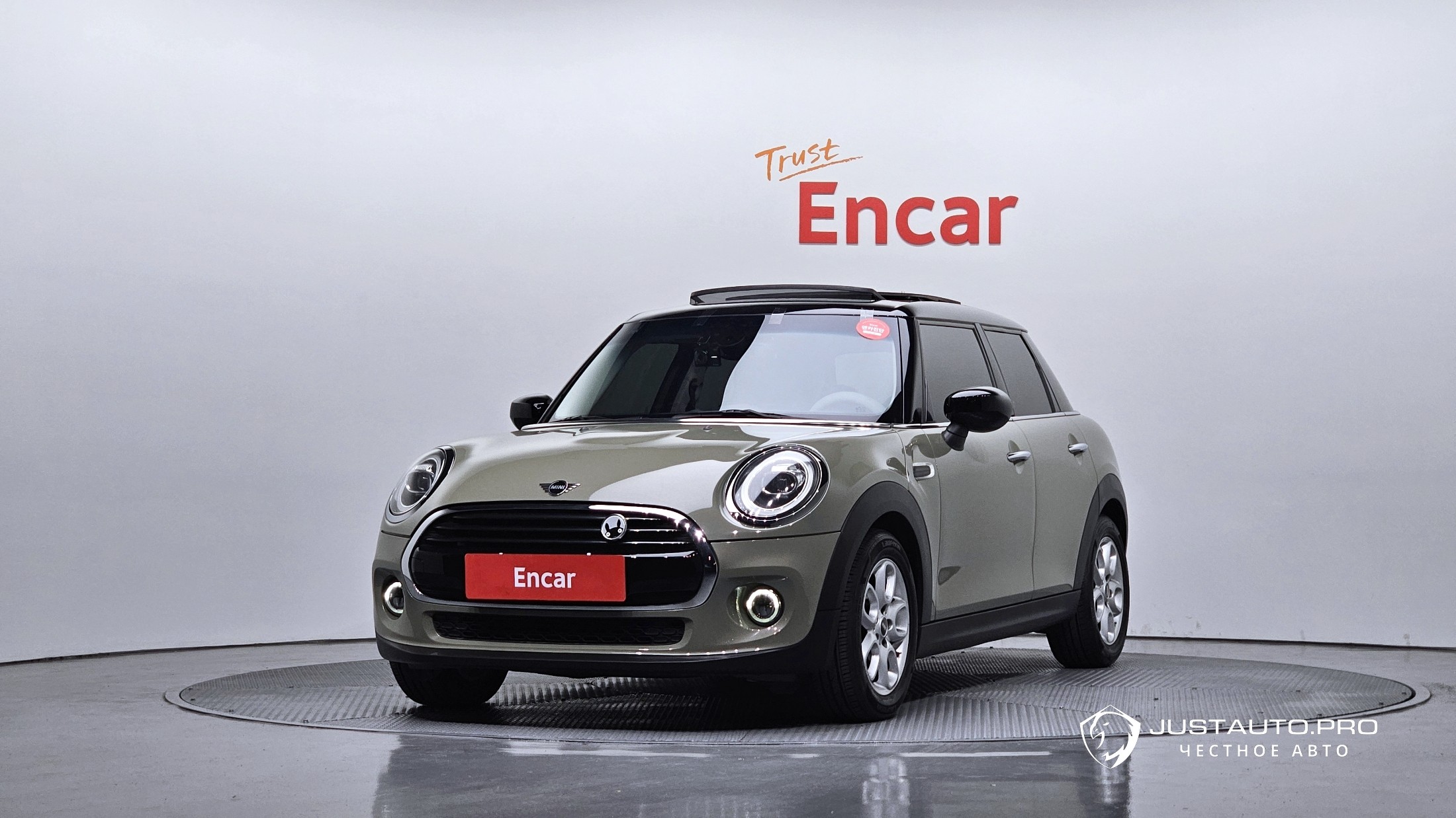 Автомобиль Mini Cooper