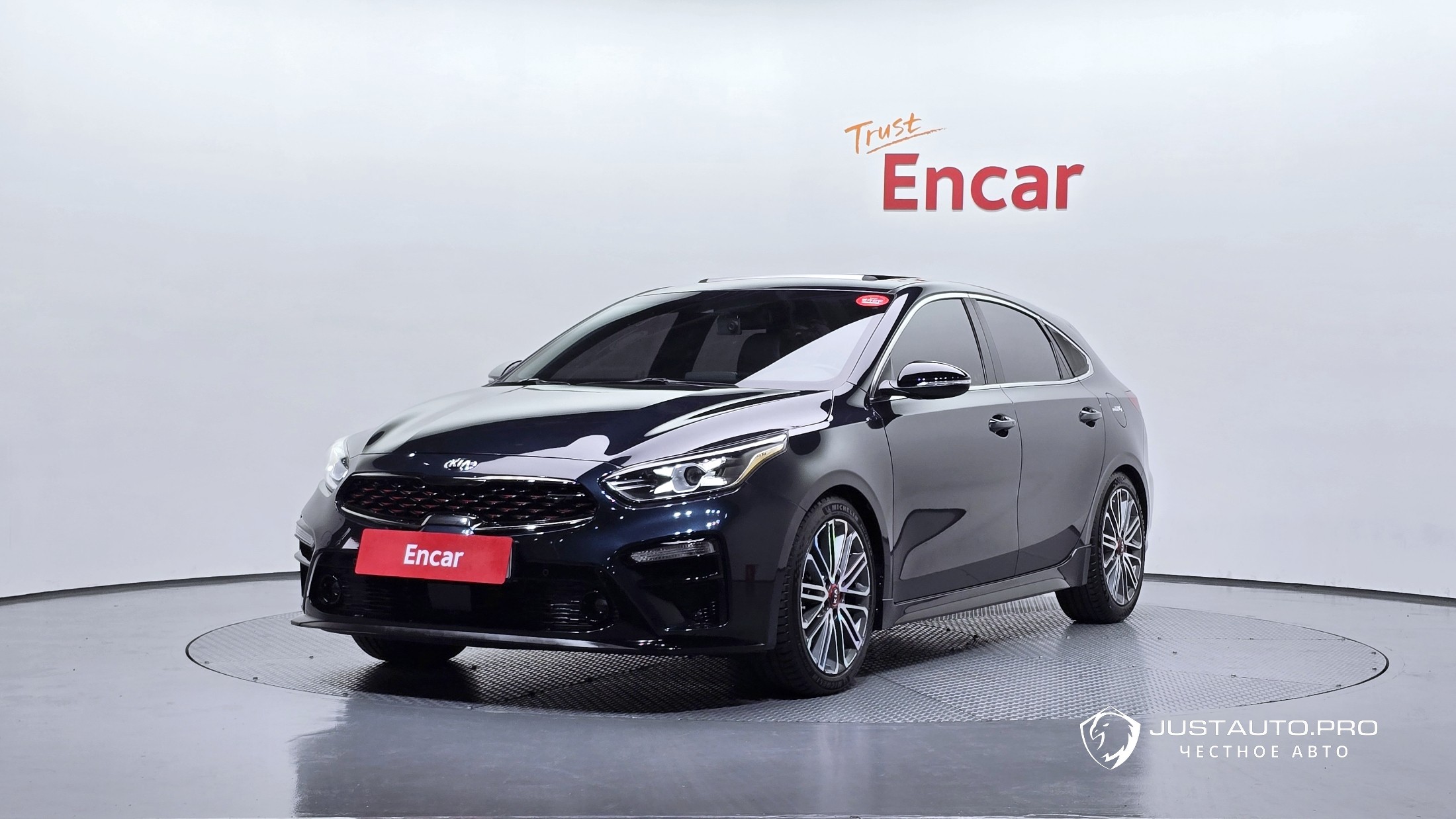 Автомобиль Kia K3