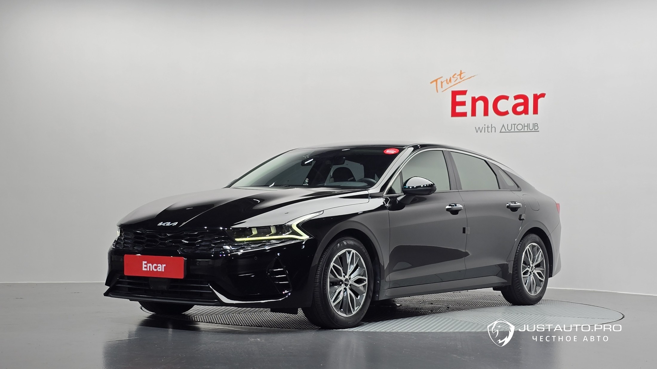 Автомобиль Kia K5