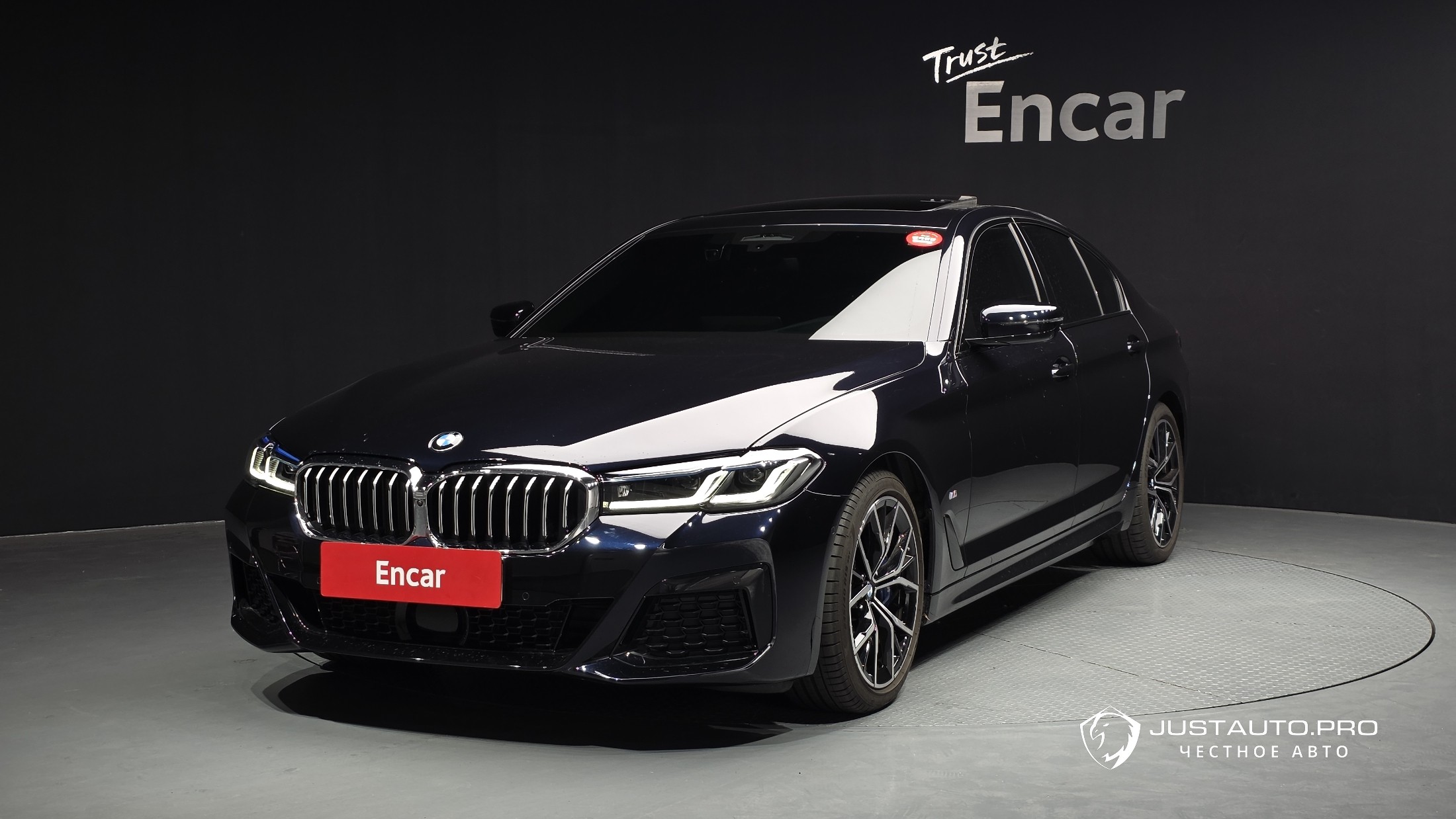 Автомобиль BMW 5-Series