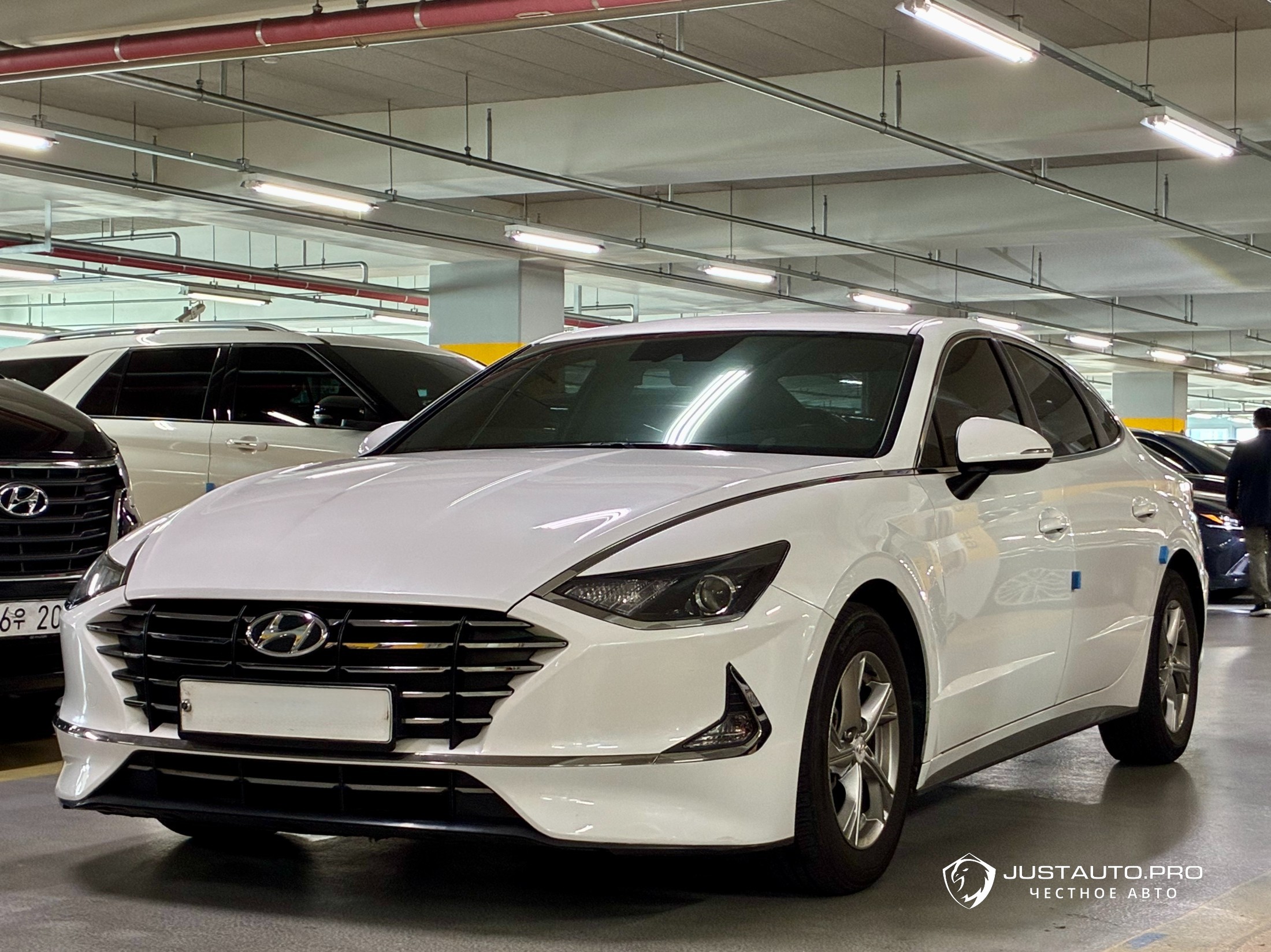 Автомобиль Hyundai Sonata