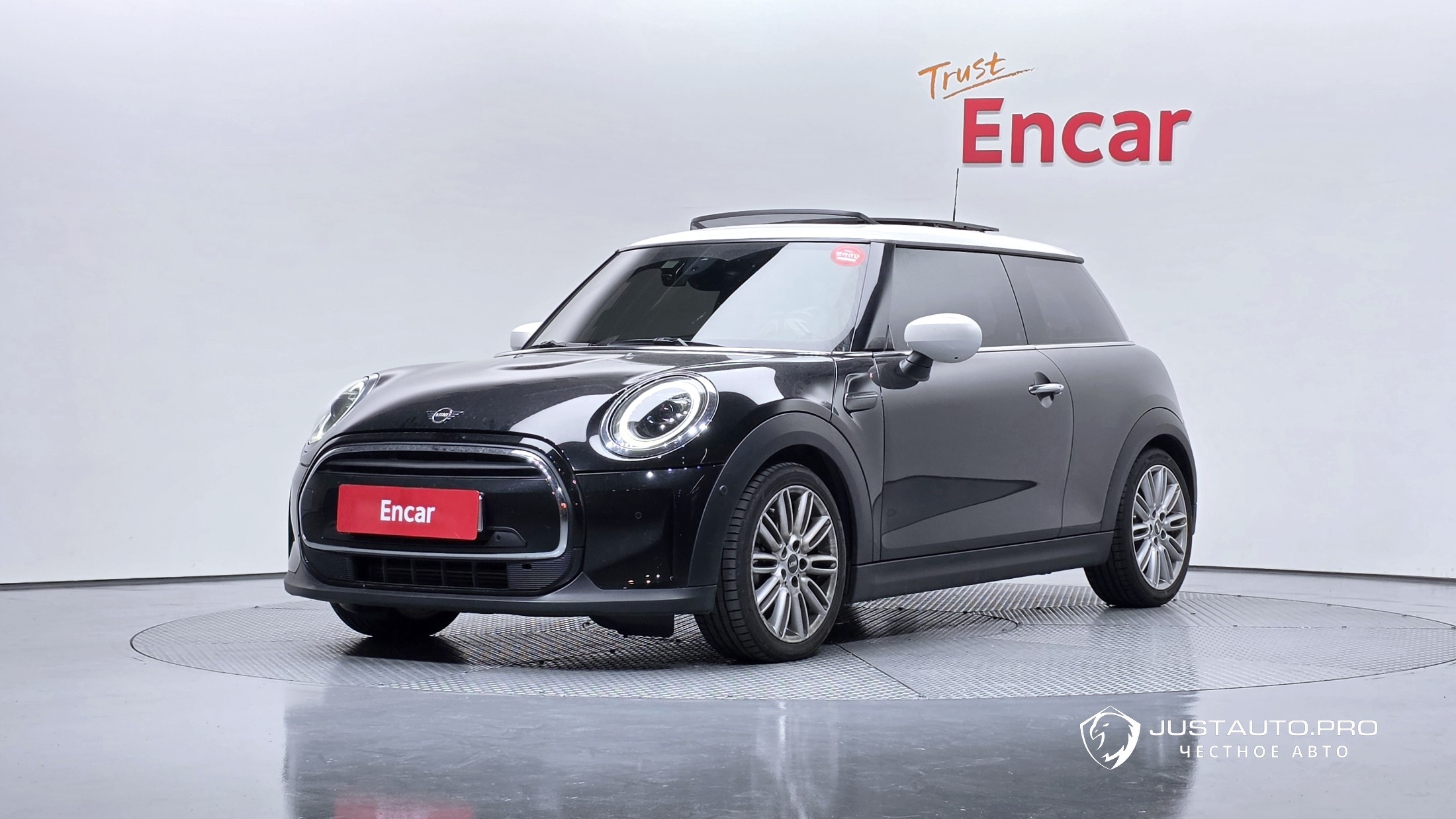 Автомобиль Mini Cooper
