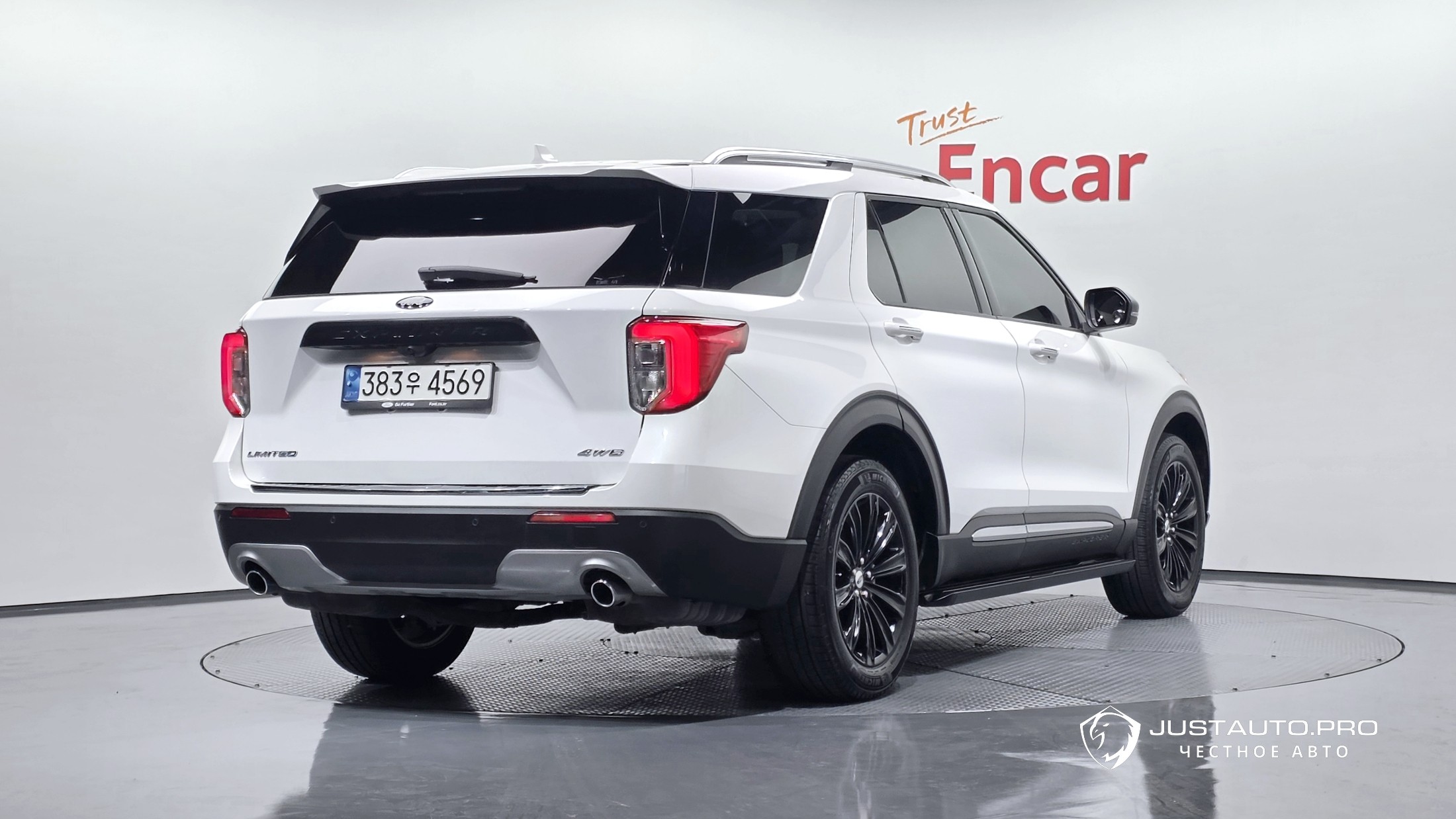 Автомобиль Ford Explorer