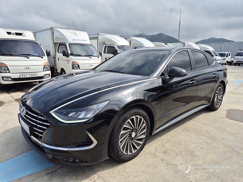 Автомобиль Hyundai Sonata