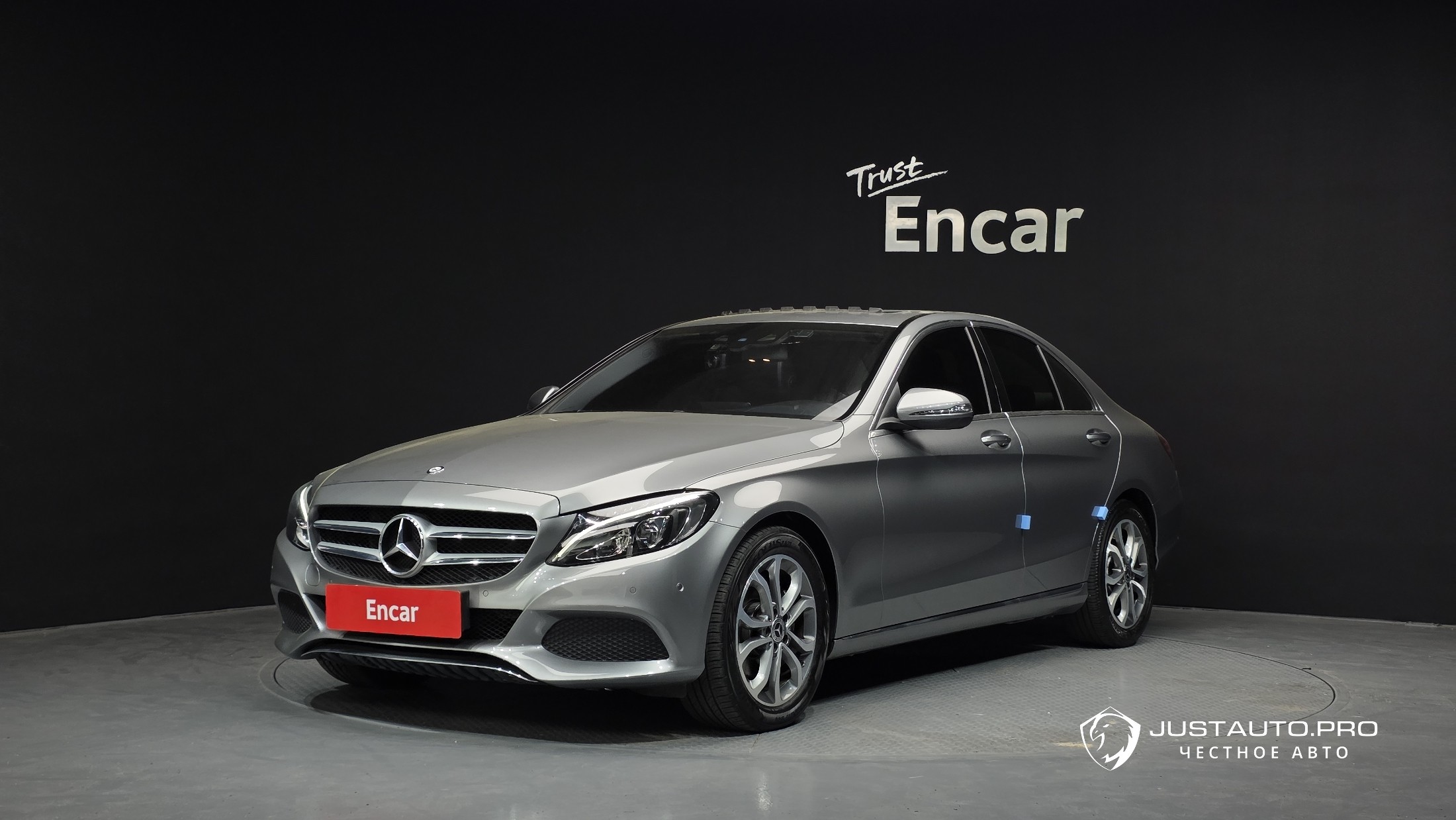 Автомобиль Mercedes-Benz C-Class