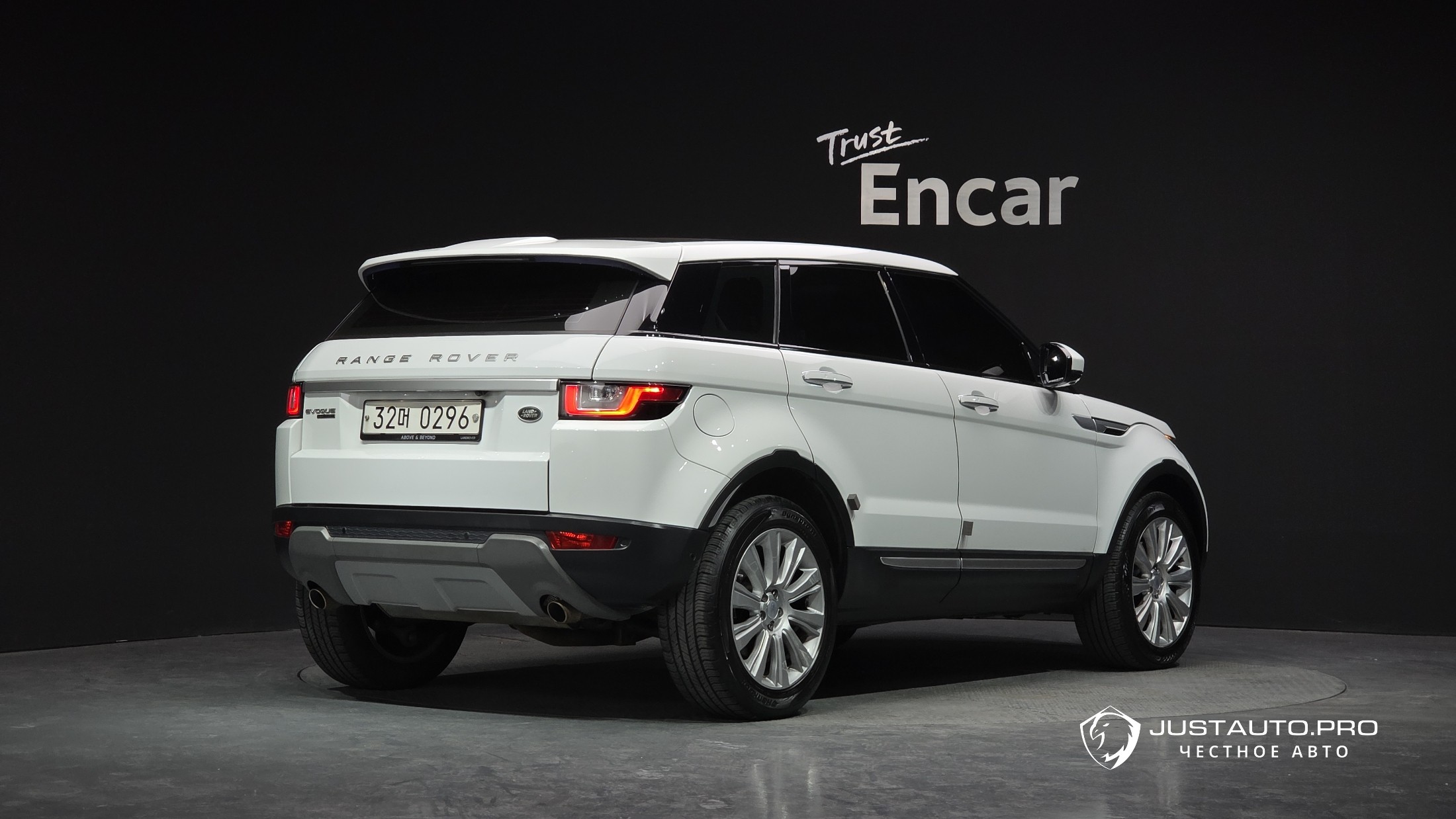 Автомобиль Land Rover Range Rover Evoque