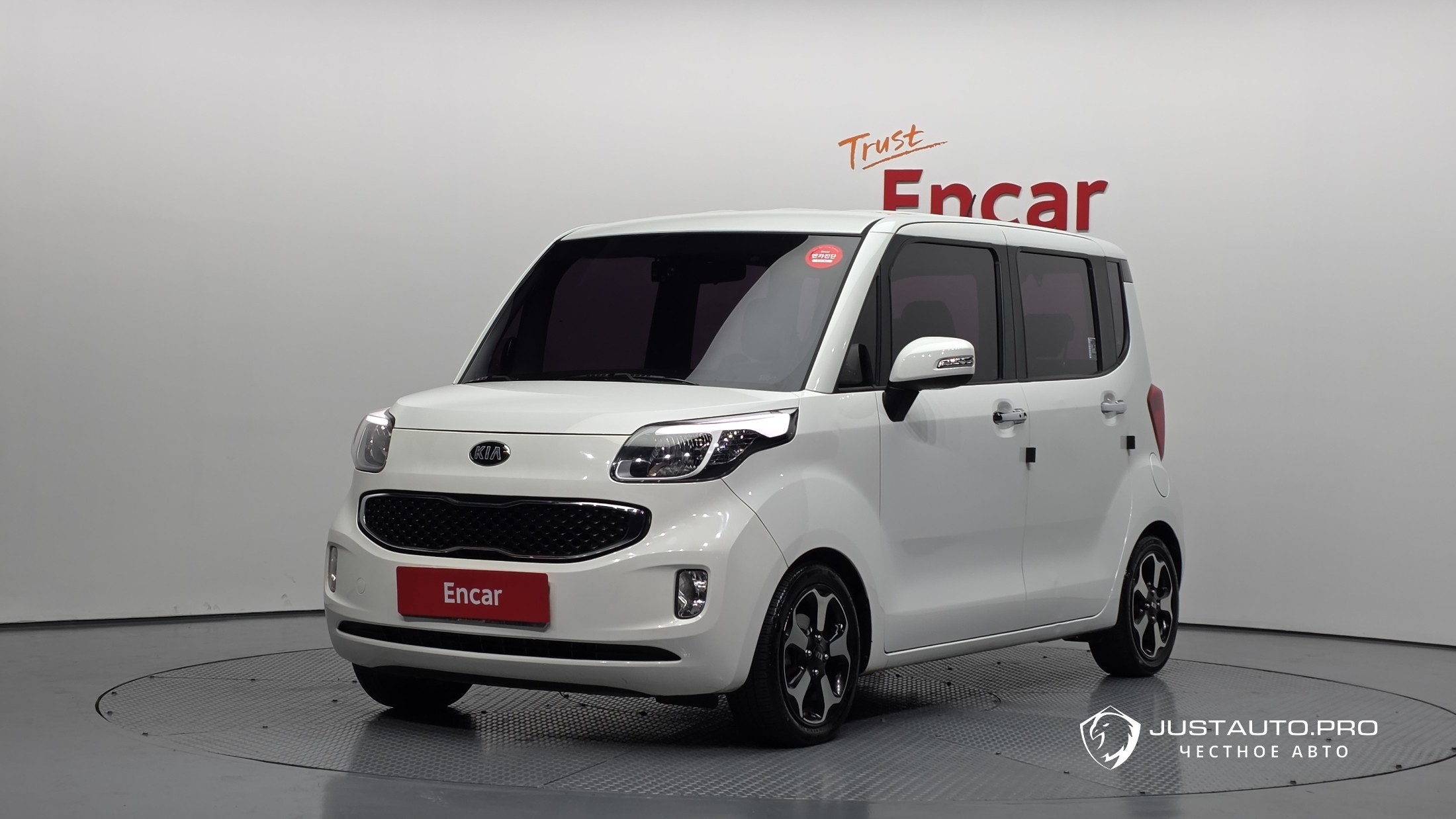 Автомобиль Kia RAY