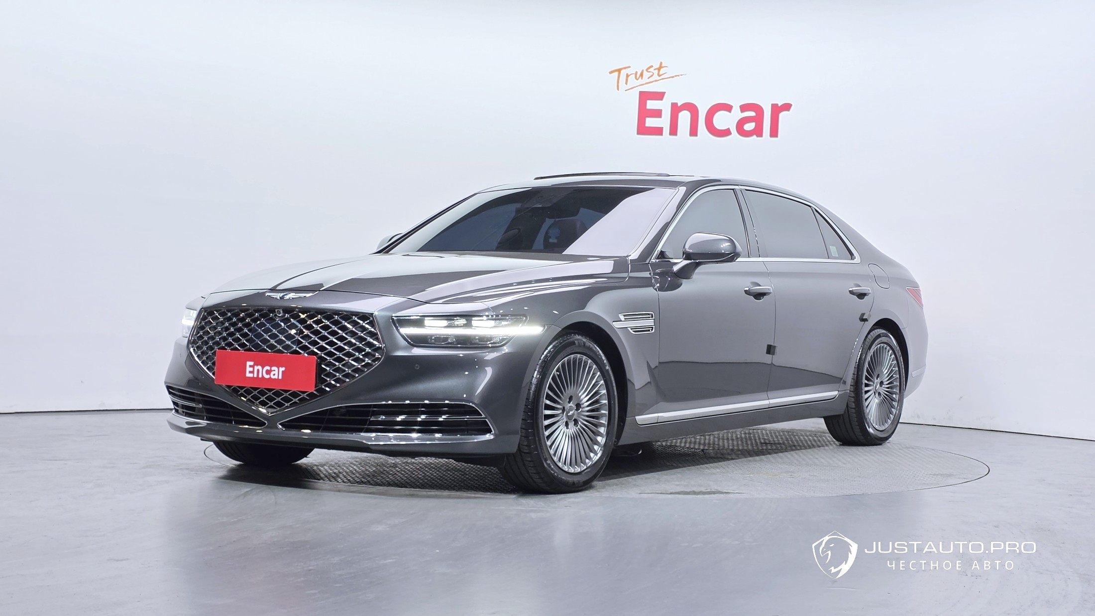 Автомобиль Genesis G90