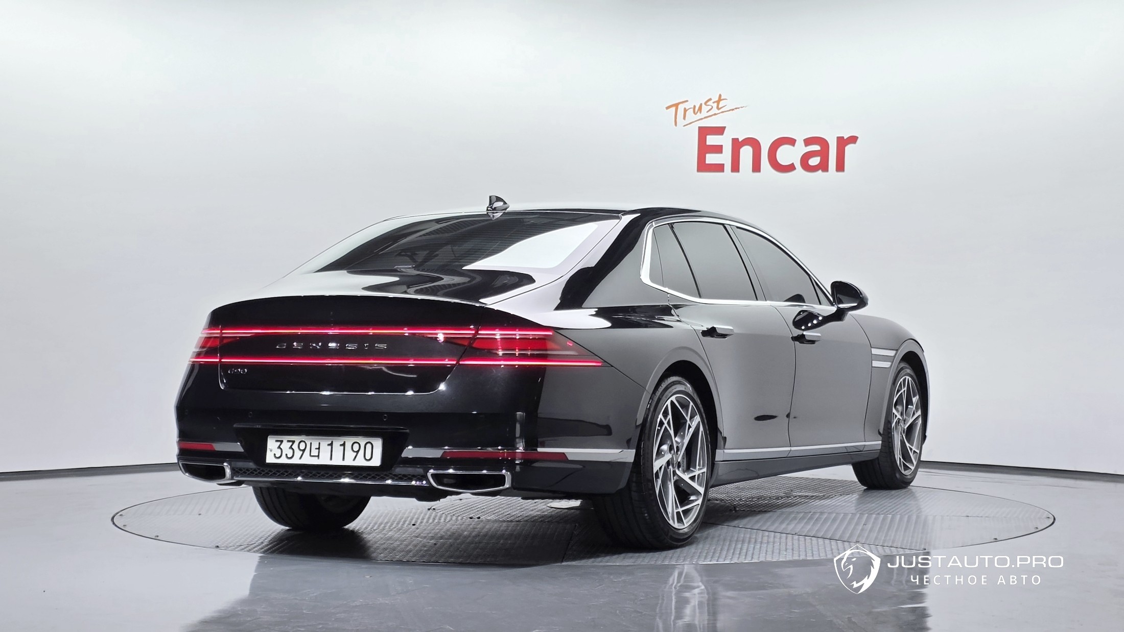 Автомобиль Genesis G90