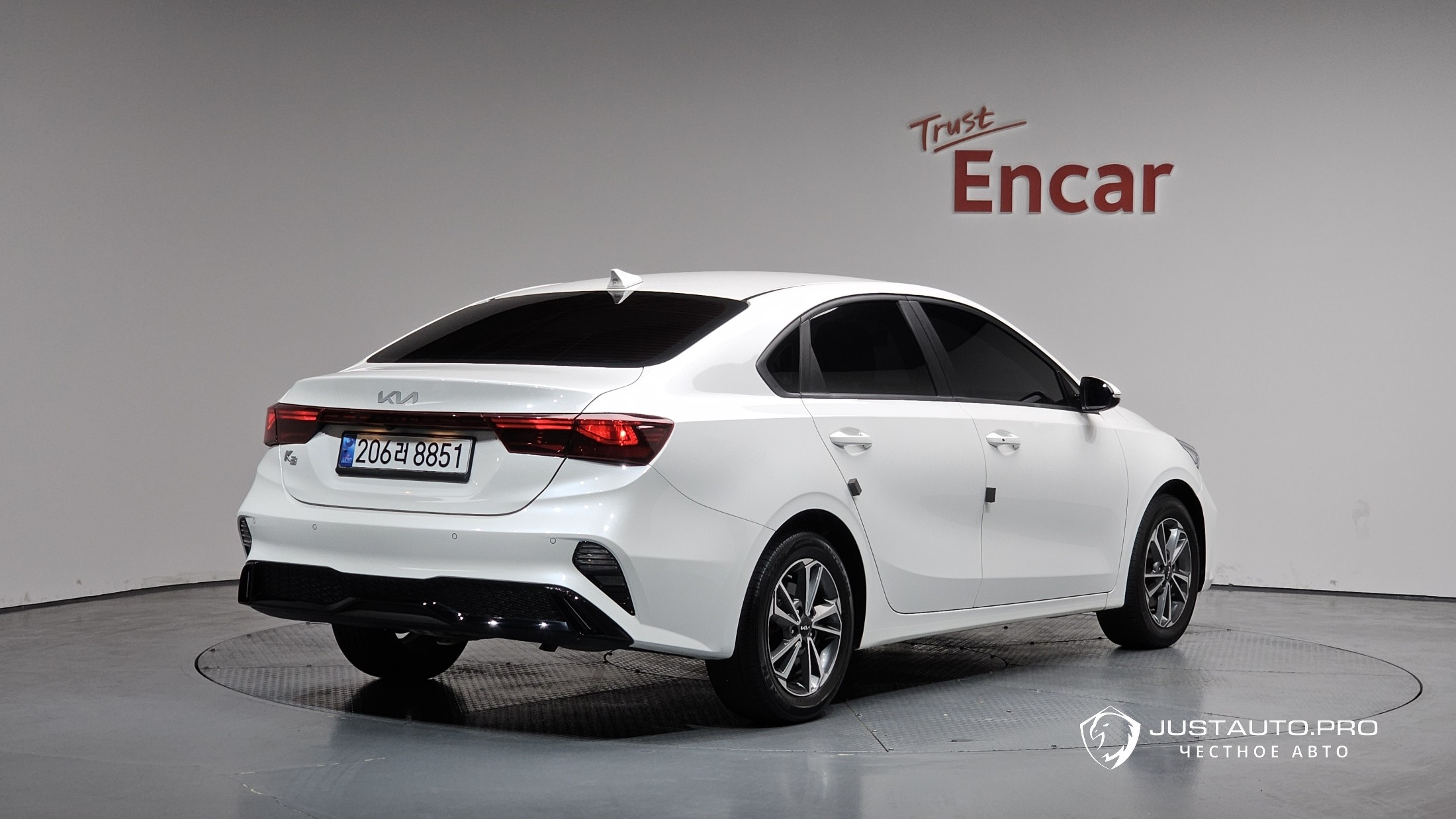 Автомобиль Kia K3