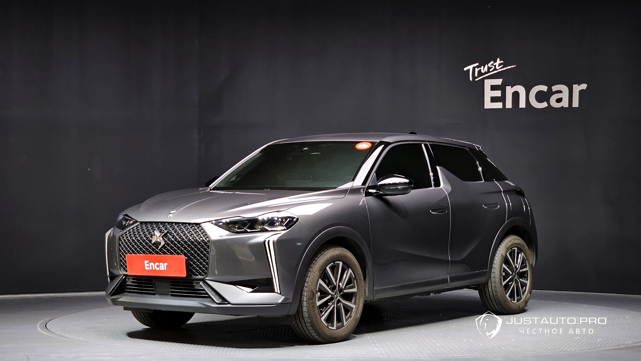Автомобиль Citroen-DS DS3