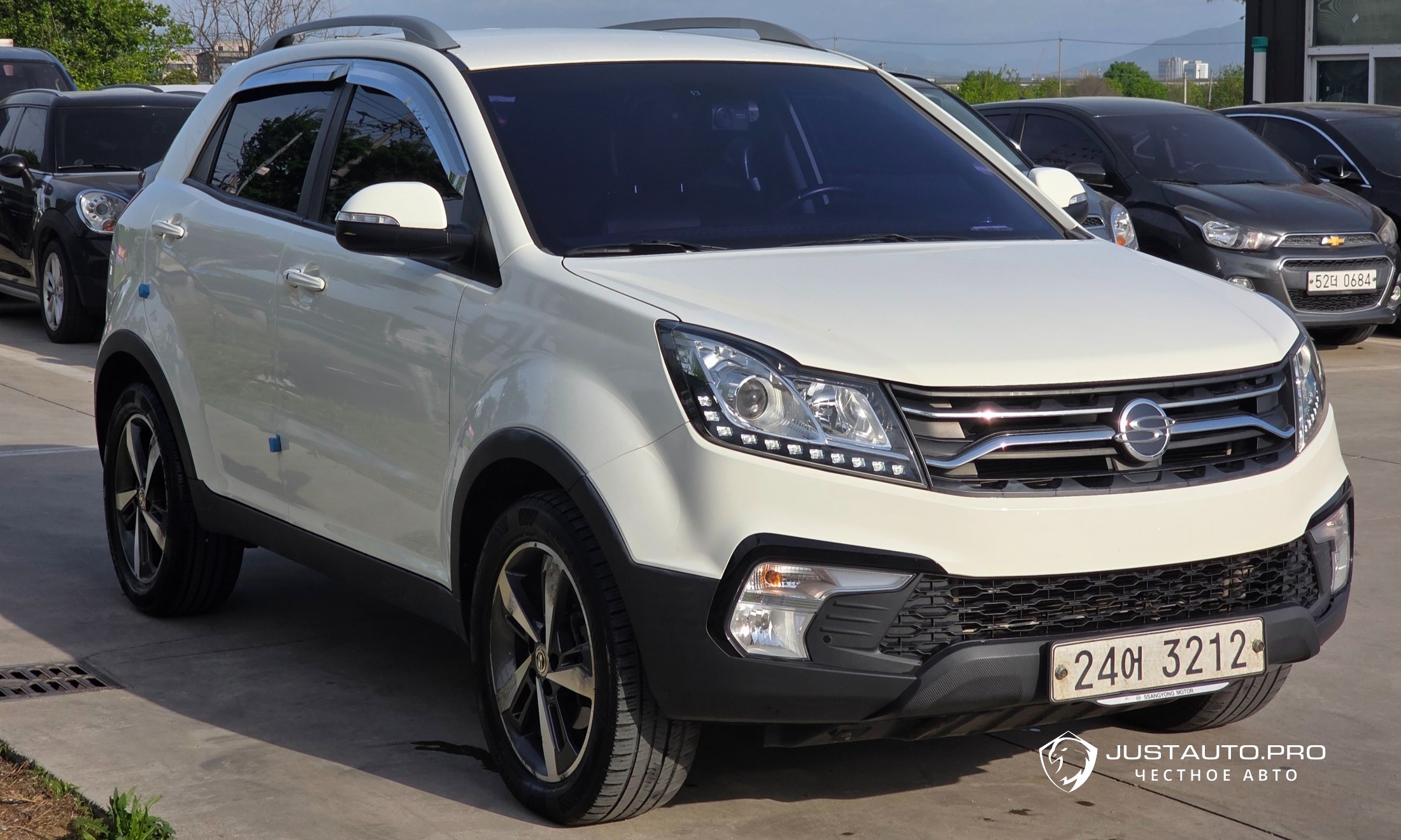 Автомобиль KG_Mobility_Ssangyong KORANDO