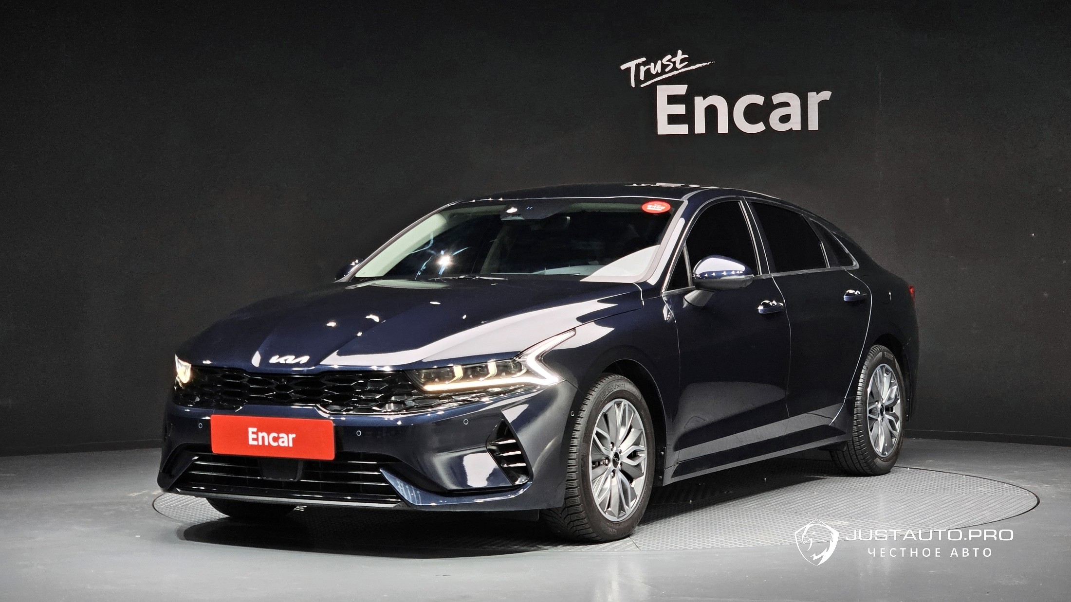Автомобиль Kia K5
