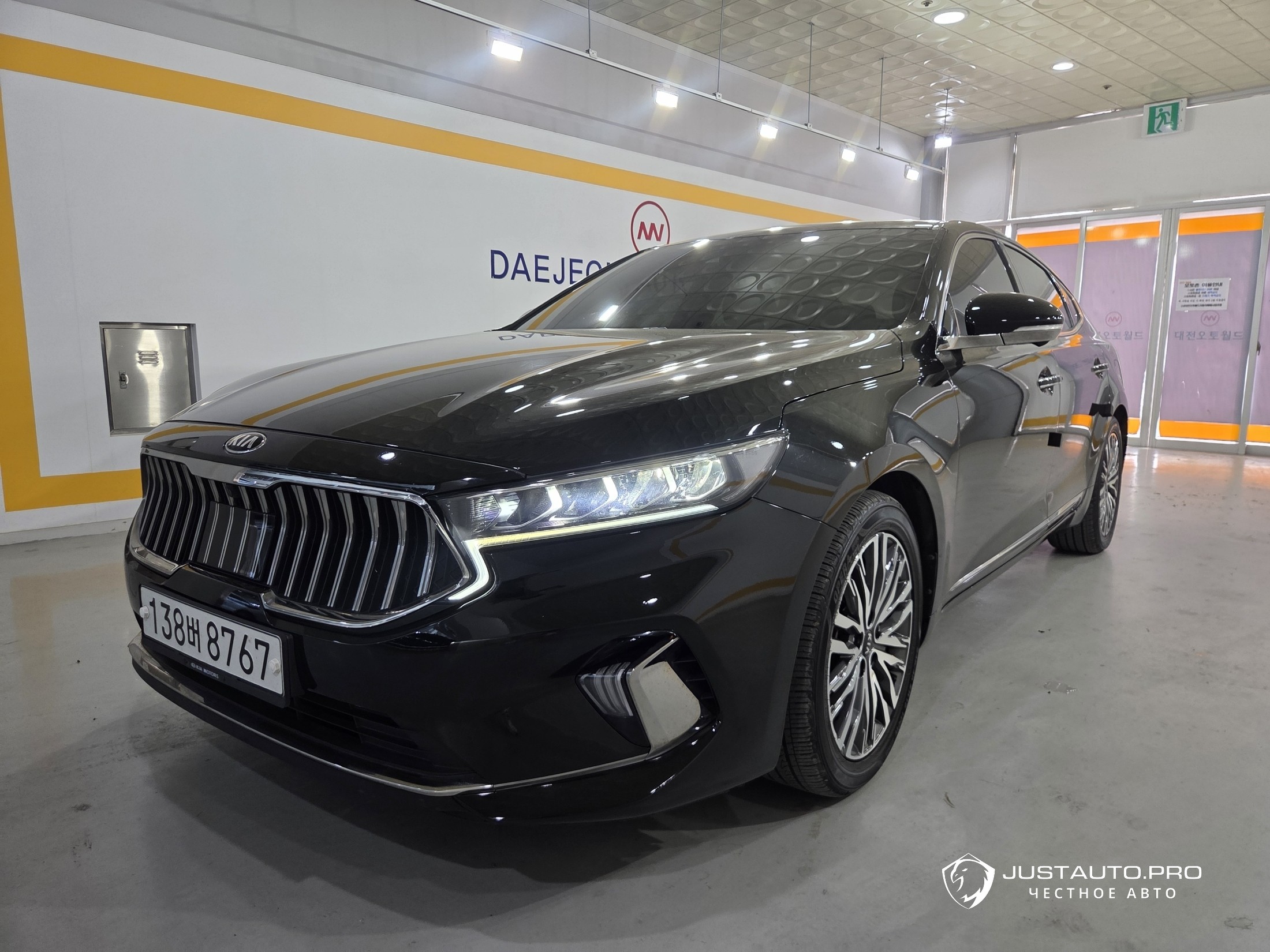 Автомобиль Kia K7