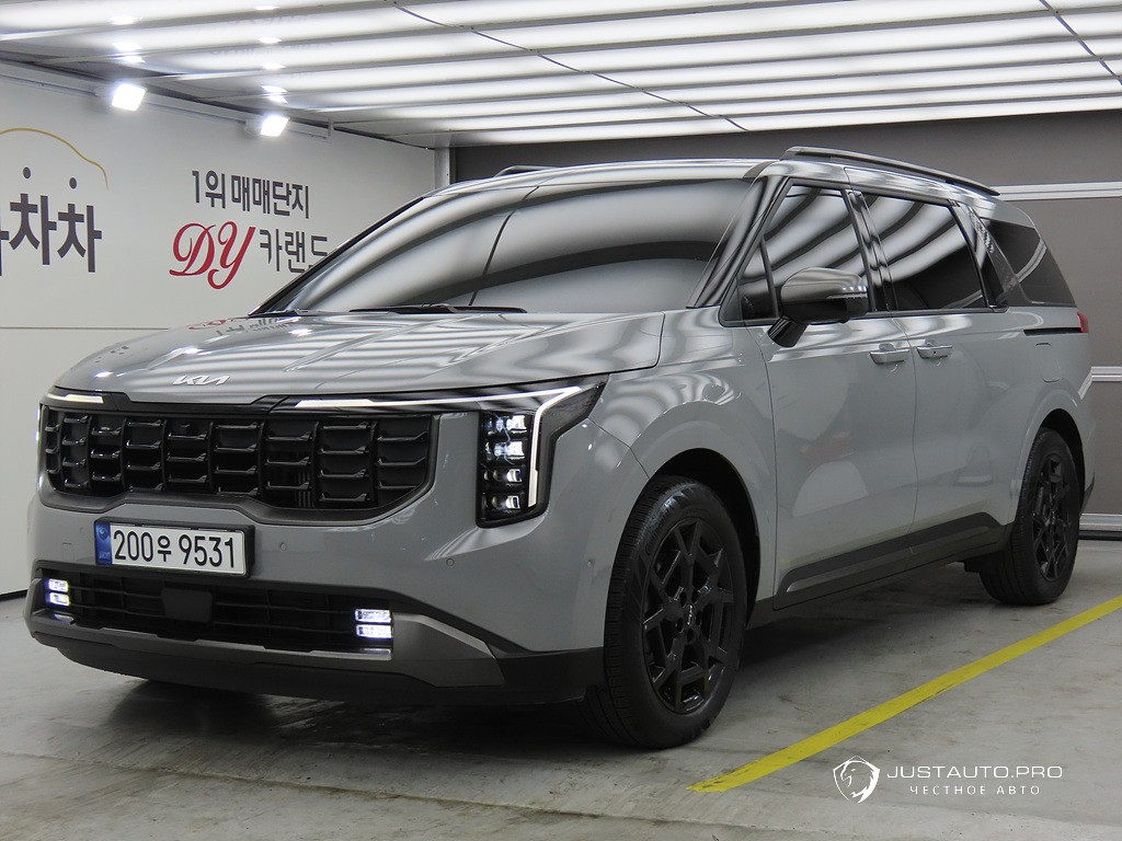 Автомобиль Kia Canival