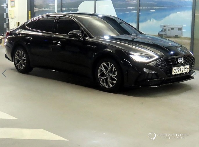 Автомобиль Hyundai Sonata