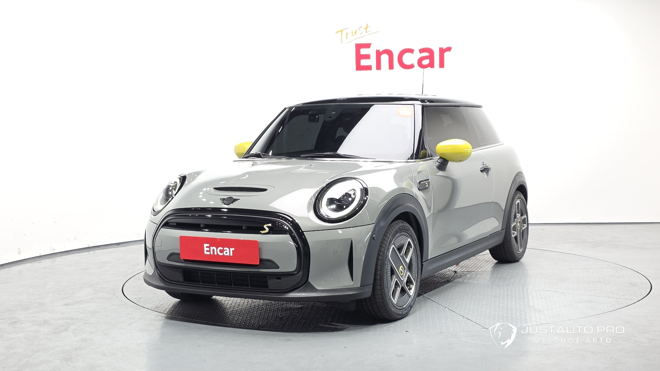 Автомобиль Mini Cooper