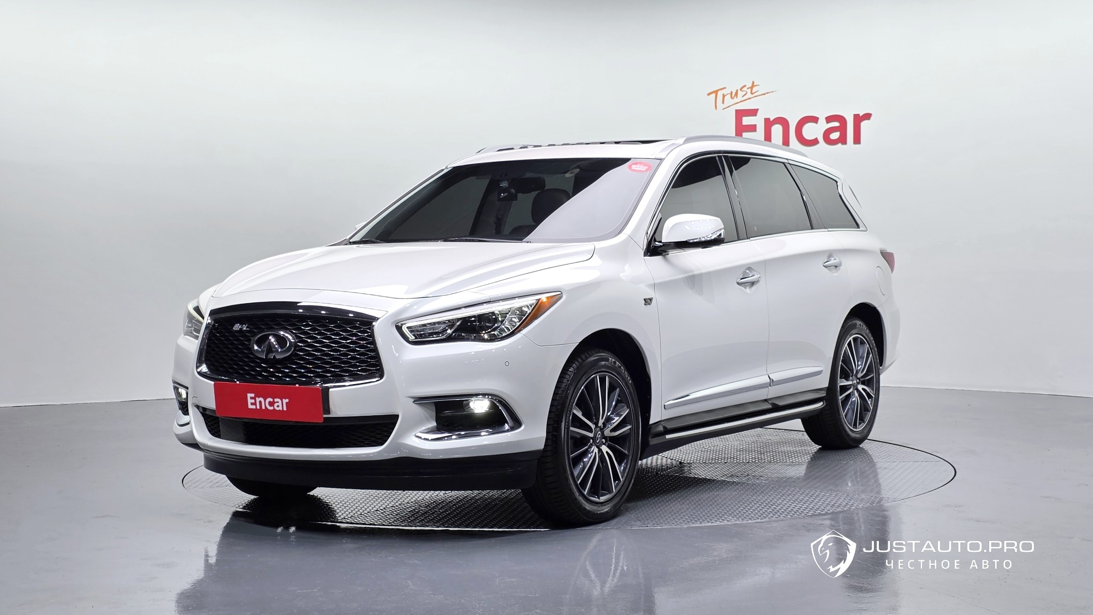 Автомобиль Infiniti QX60