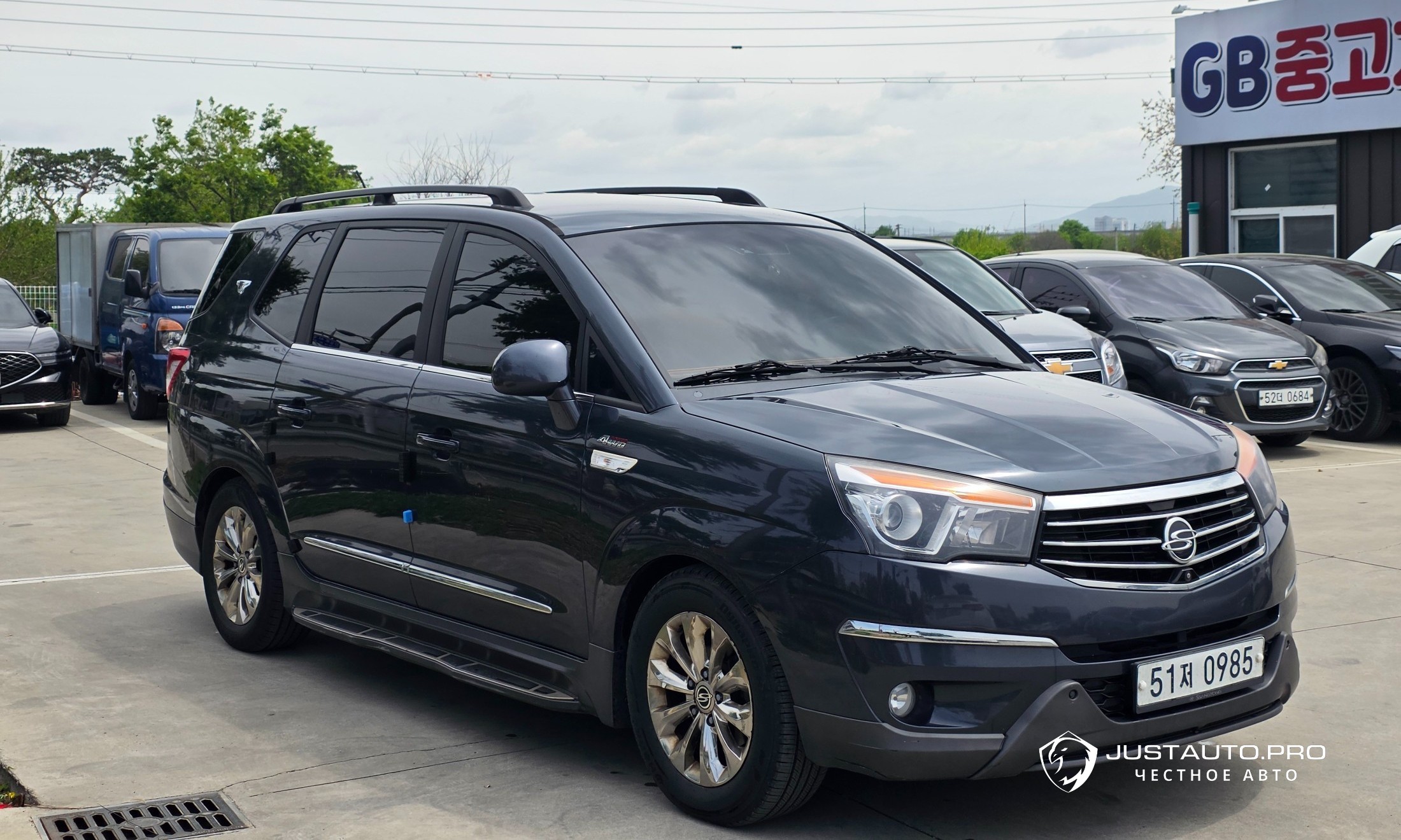 Автомобиль KG_Mobility_Ssangyong KORANDO