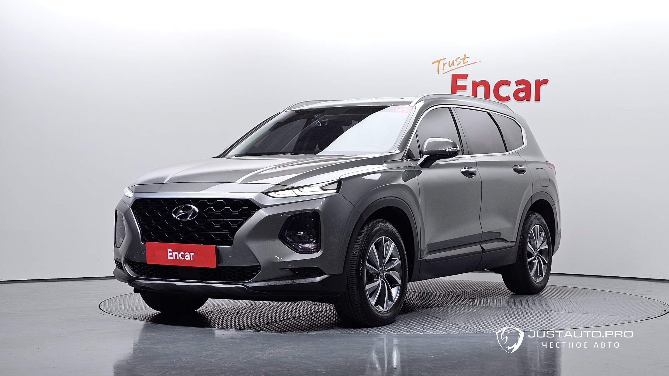 Автомобиль Hyundai Santafe