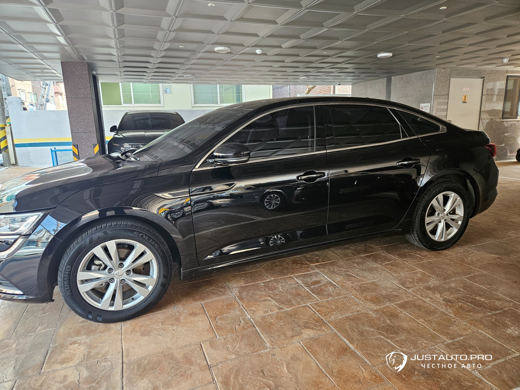 Автомобиль Renault-KoreaSamsung SM6