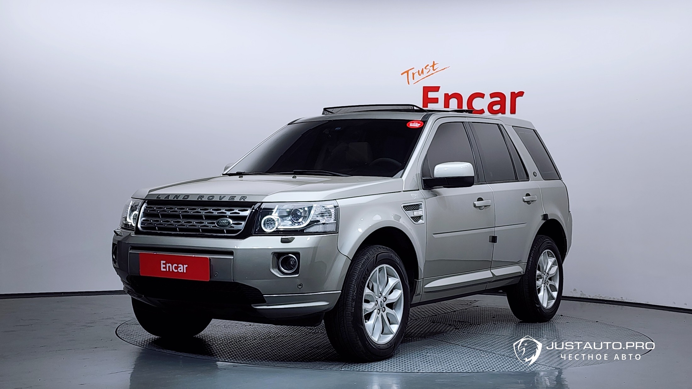 Автомобиль Land Rover Freelander