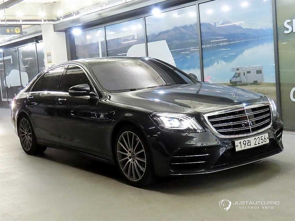 Автомобиль Mercedes-Benz S-Class