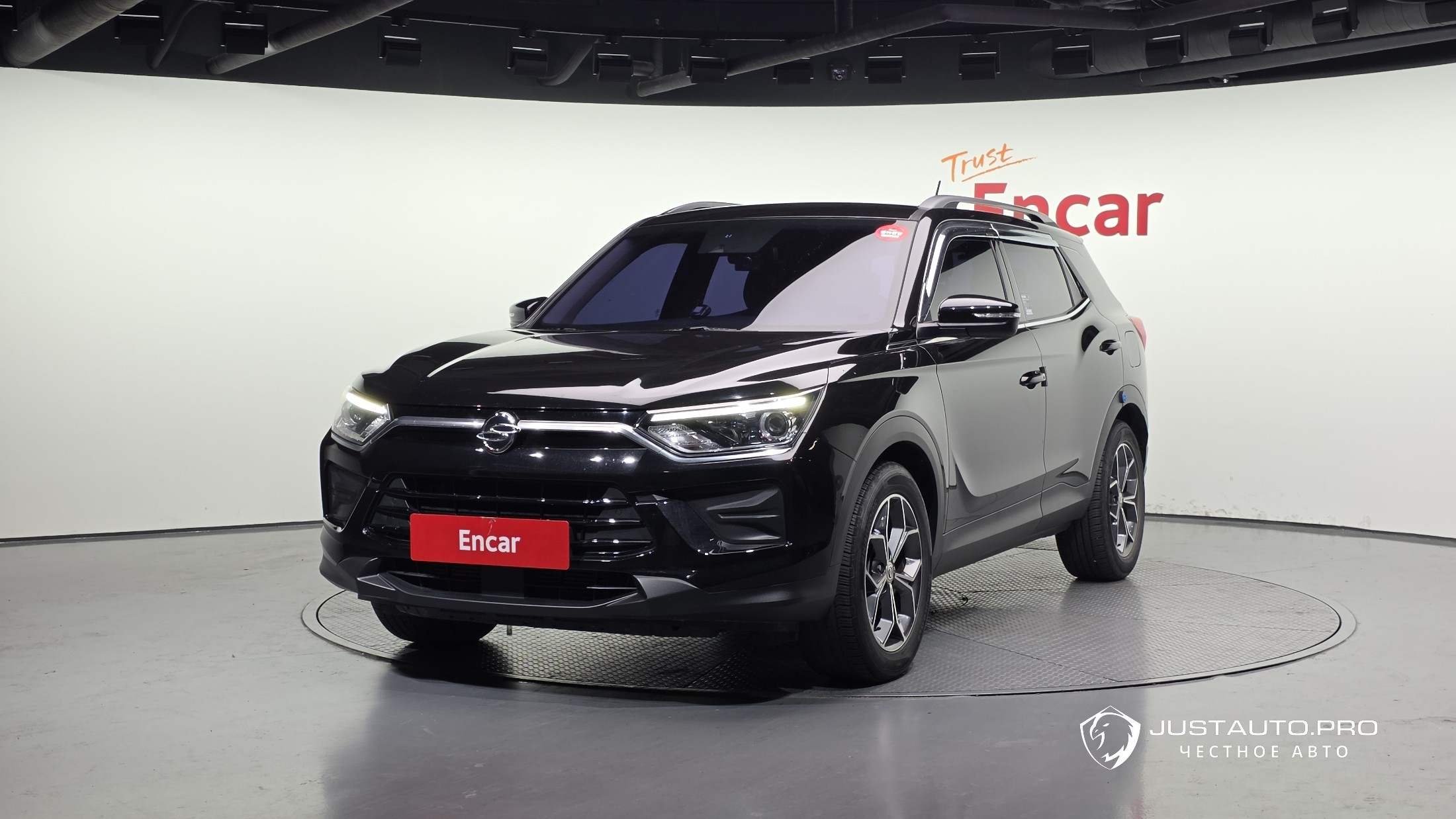 Автомобиль KG_Mobility_Ssangyong KORANDO