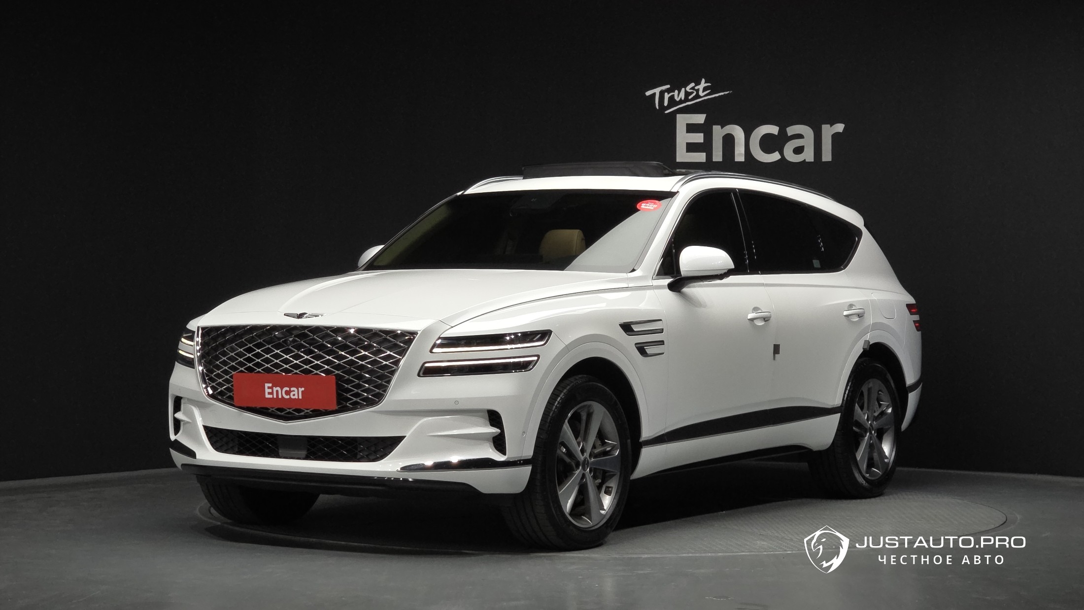 Автомобиль Genesis GV80