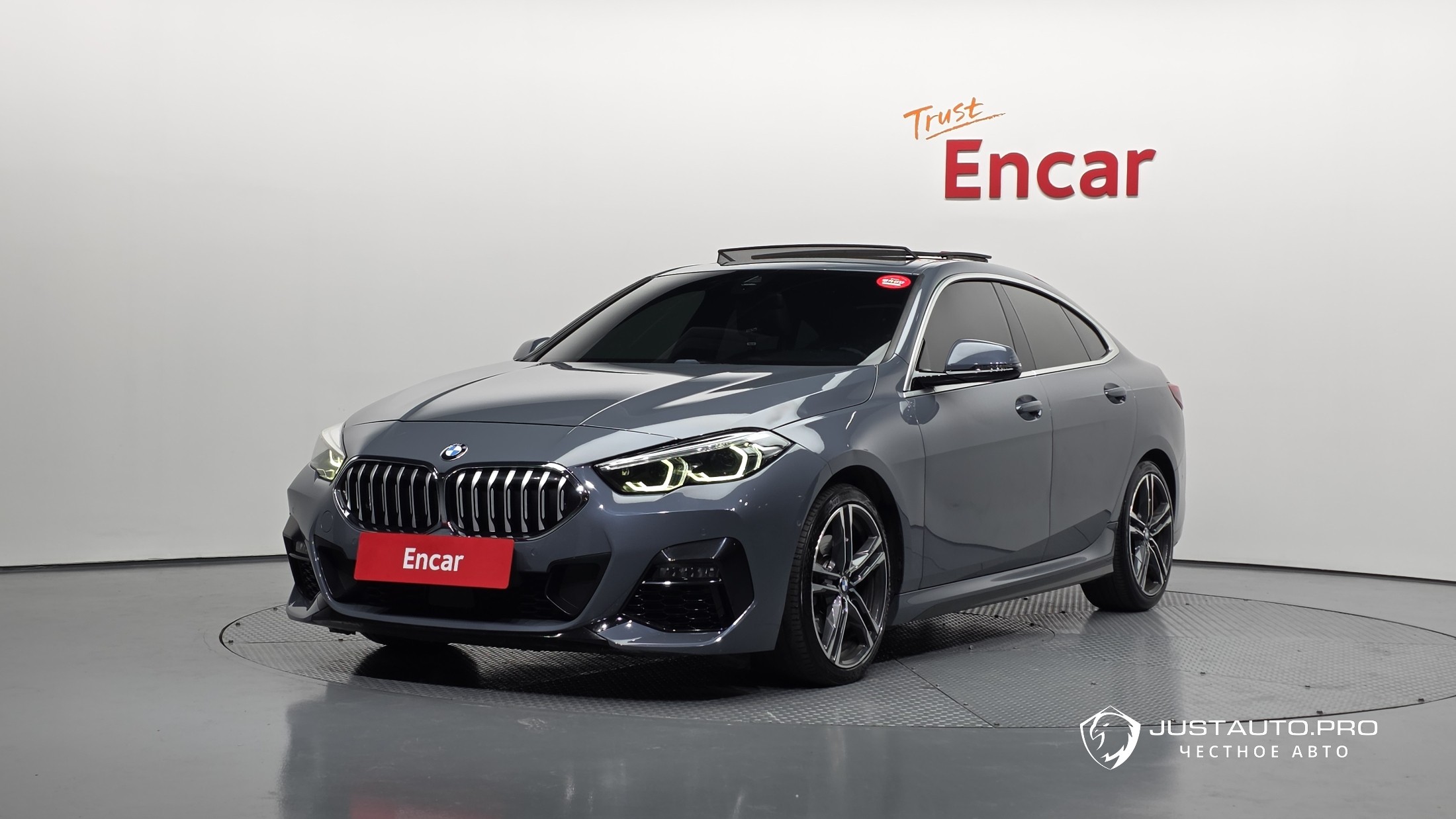 Автомобиль BMW 2-Series