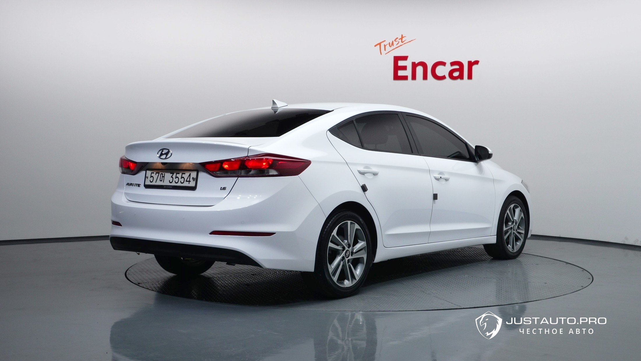 Автомобиль Hyundai AVANTE