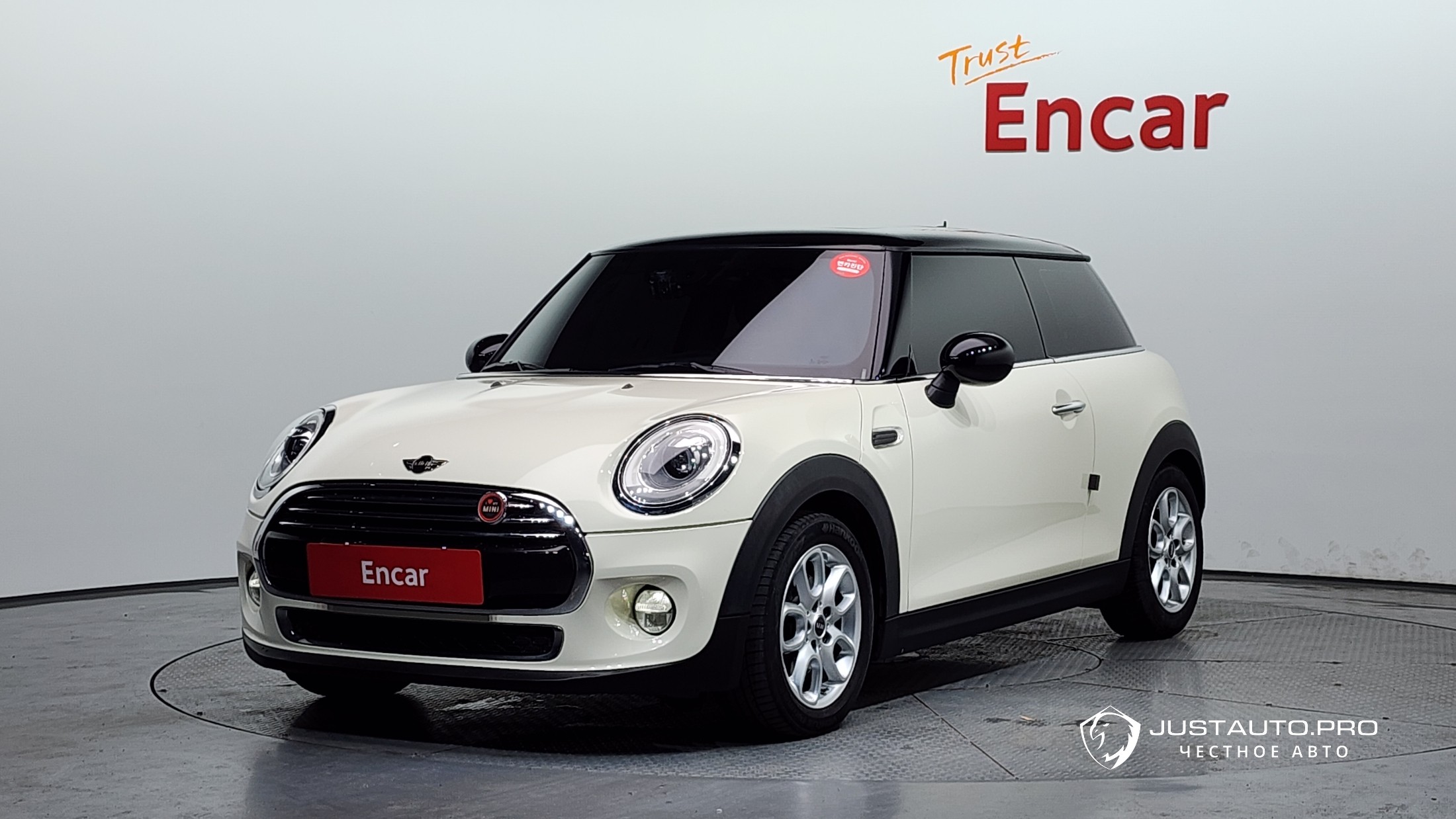 Автомобиль Mini Cooper