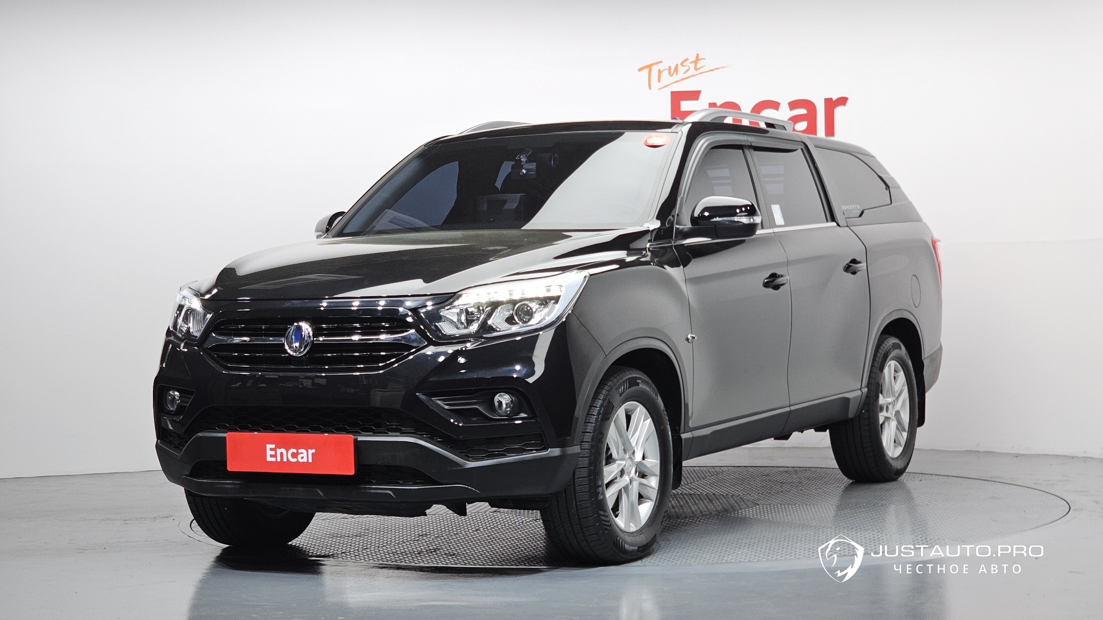 Автомобиль KG_Mobility_Ssangyong Rexton