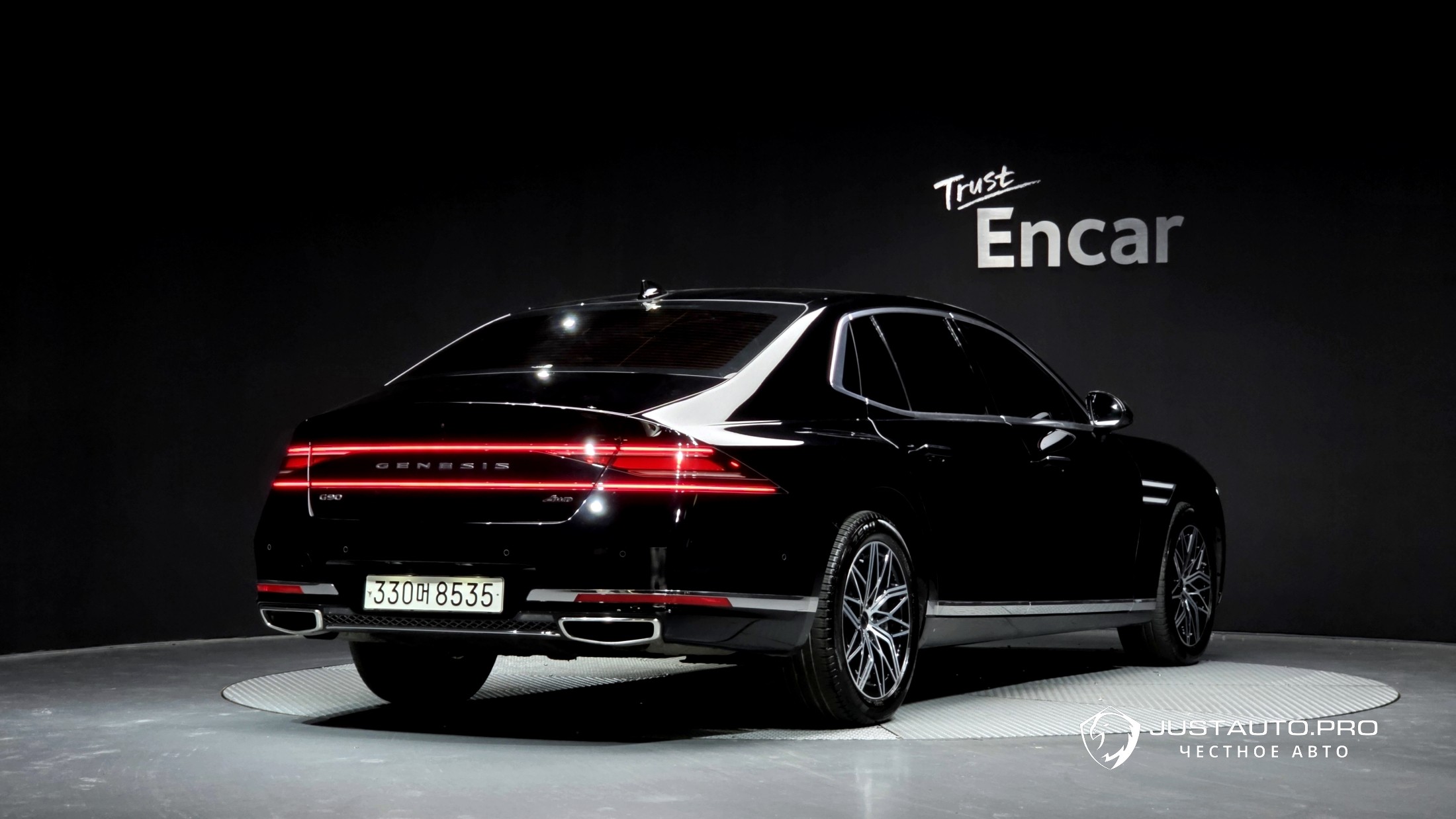 Автомобиль Genesis G90