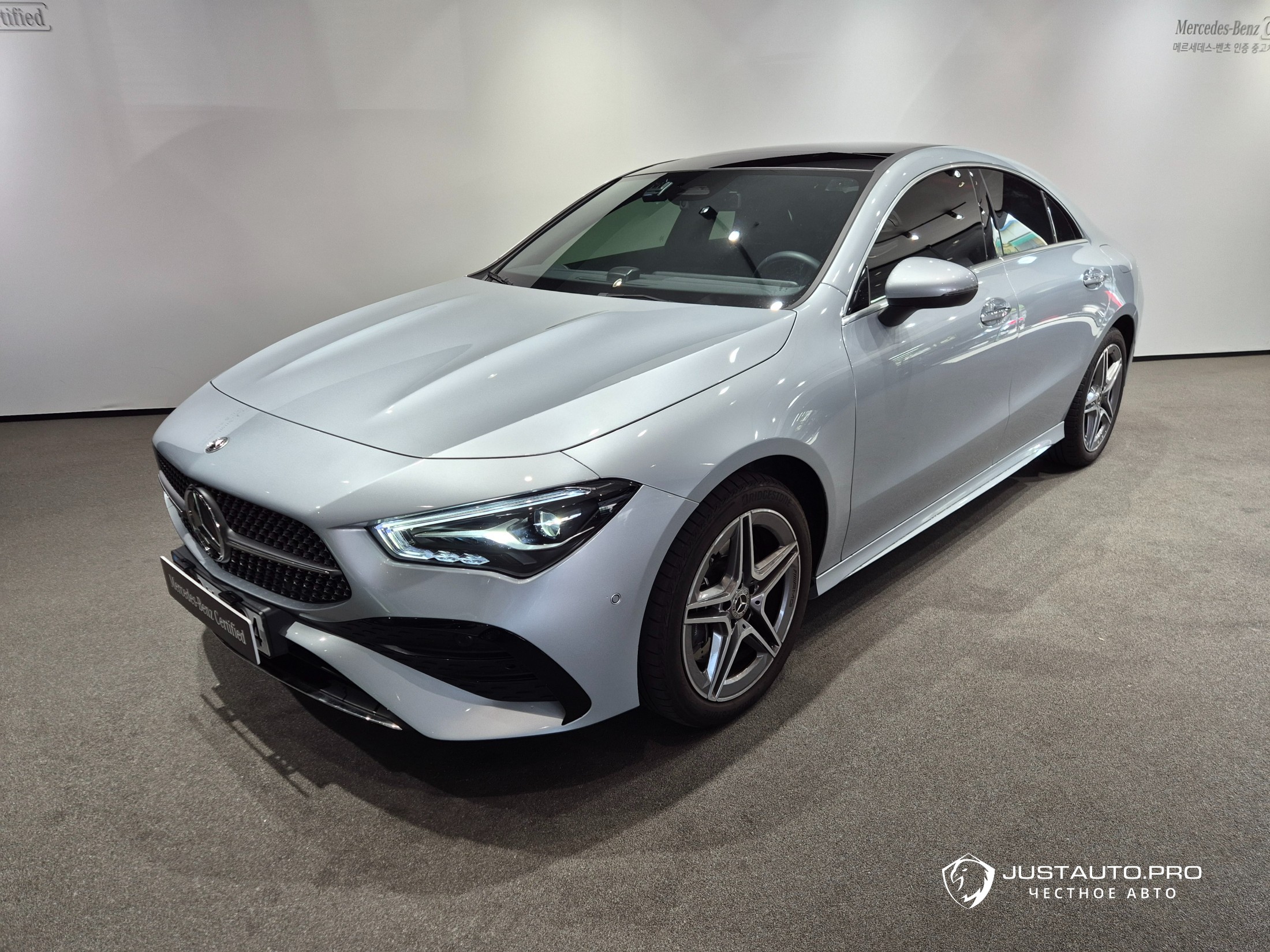 Автомобиль Mercedes-Benz CLA-Class