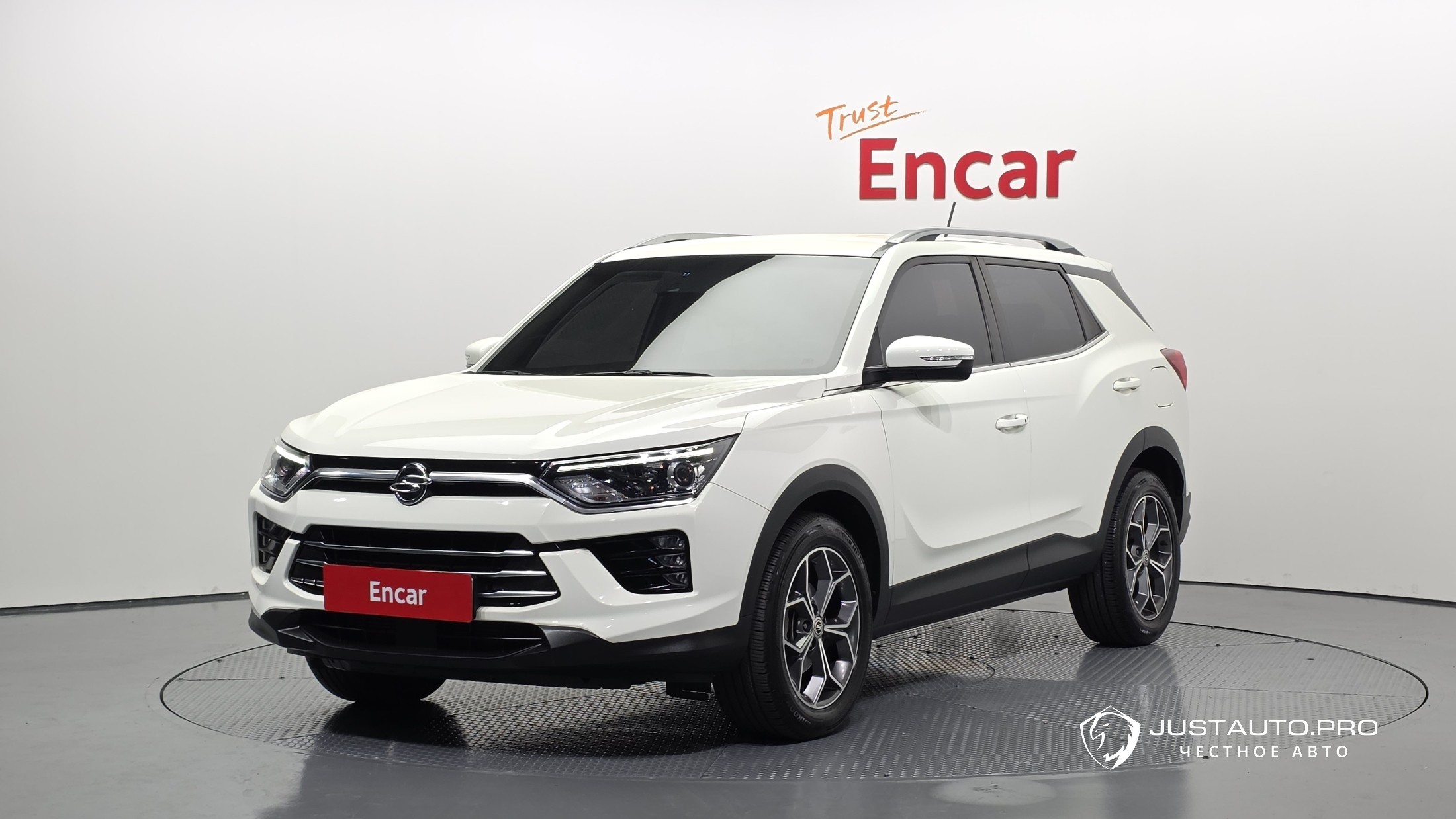 Автомобиль KG_Mobility_Ssangyong KORANDO