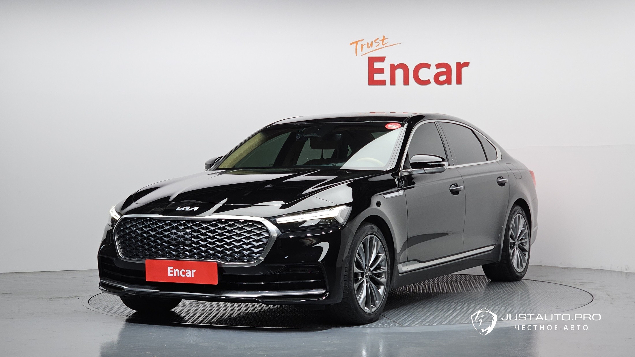 Автомобиль Kia K9