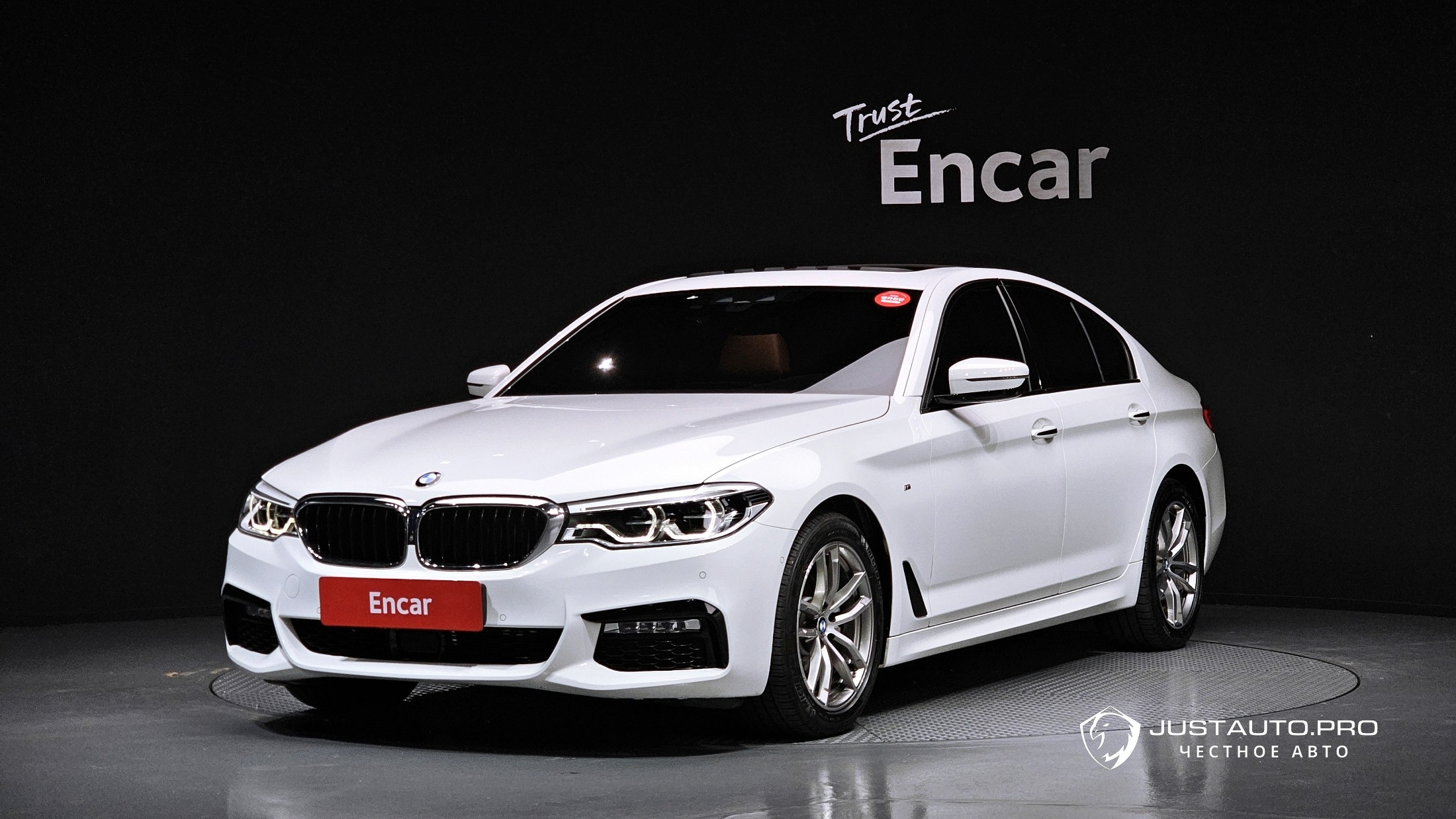 Автомобиль BMW 5-Series