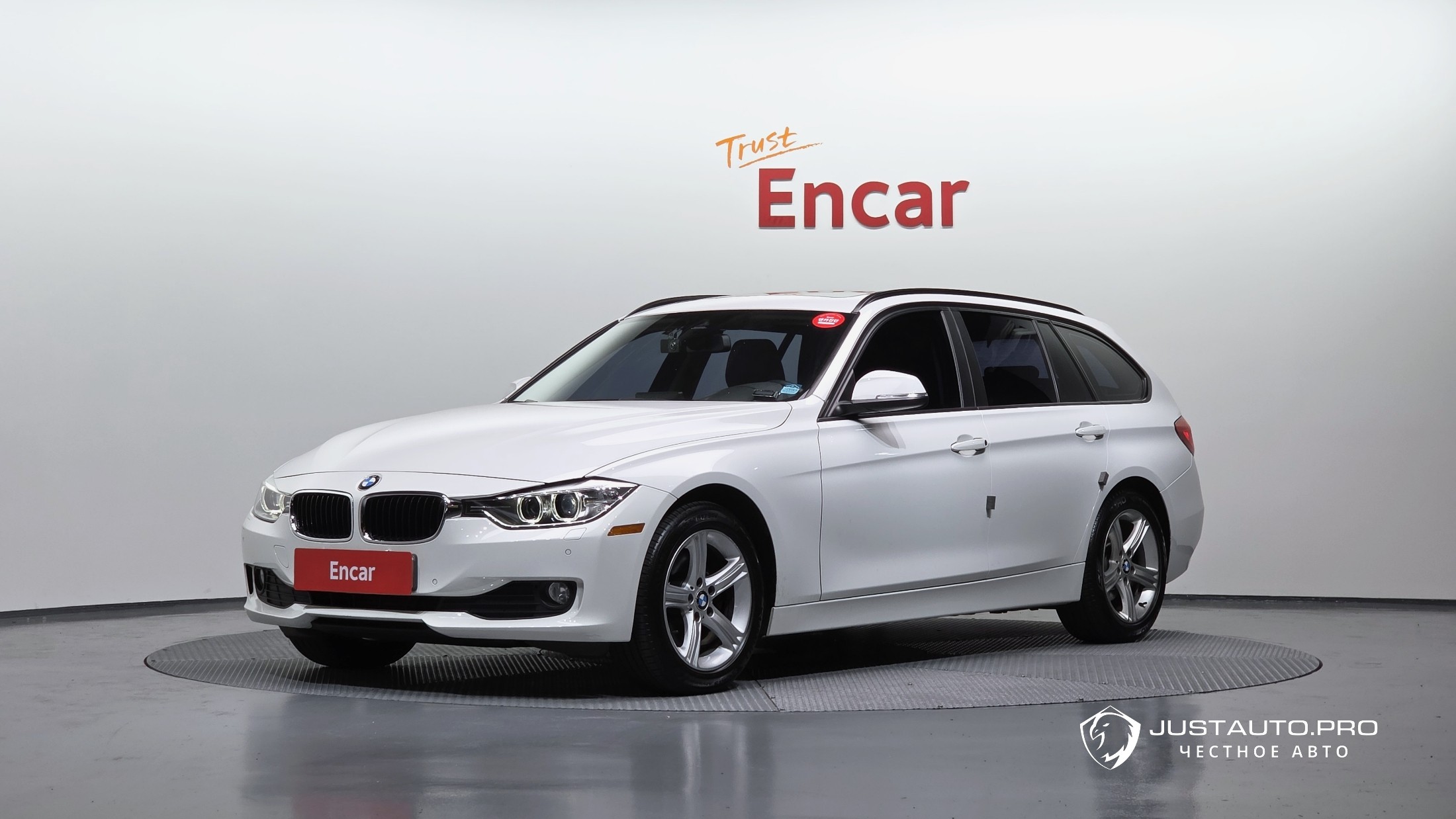 Автомобиль BMW 3-Series