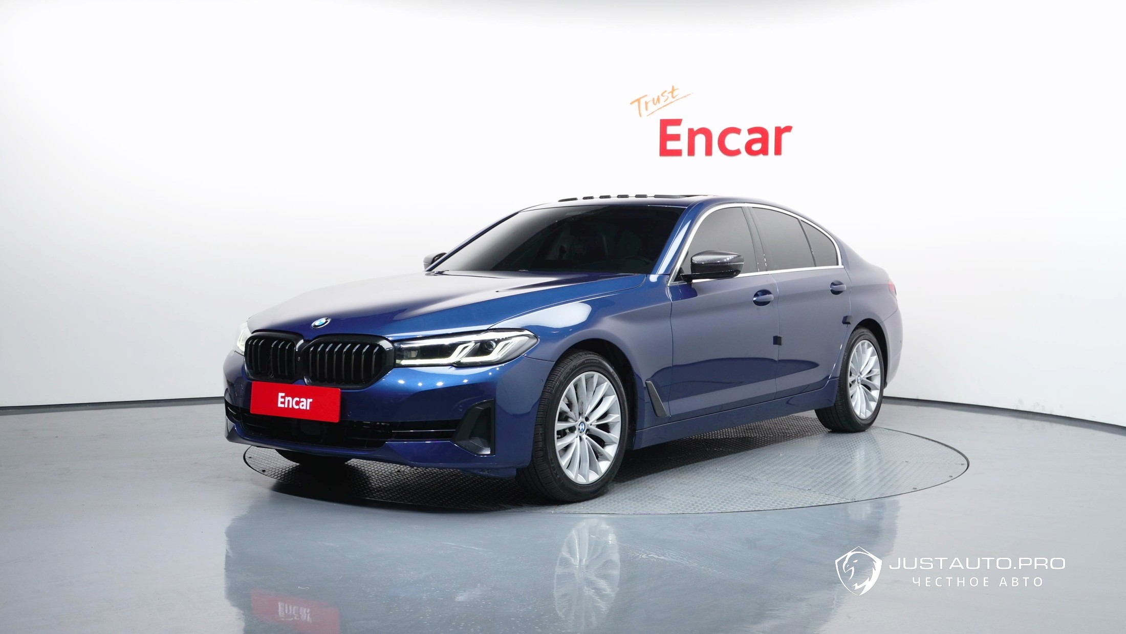 Автомобиль BMW 5-Series