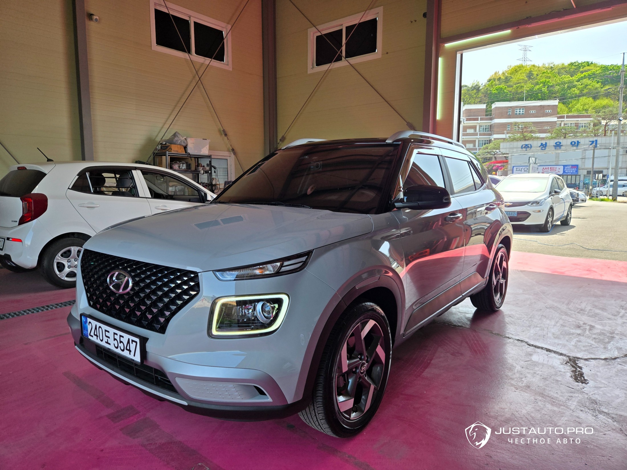 Автомобиль Hyundai Venue