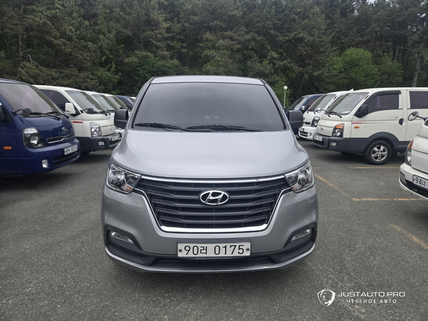 Автомобиль Hyundai Starex
