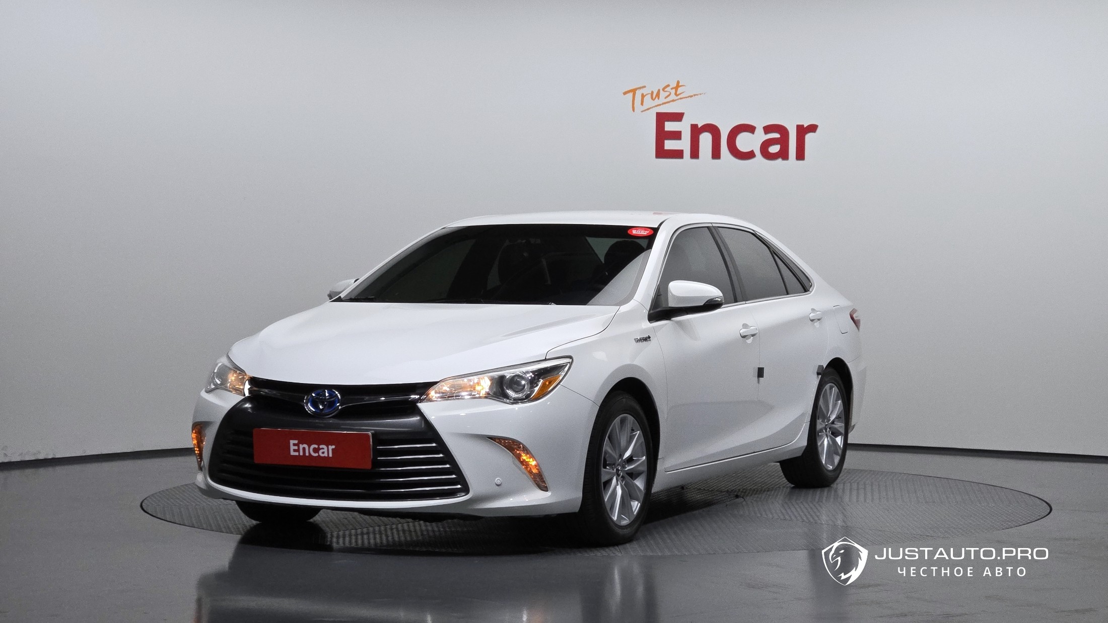 Автомобиль Toyota Camry