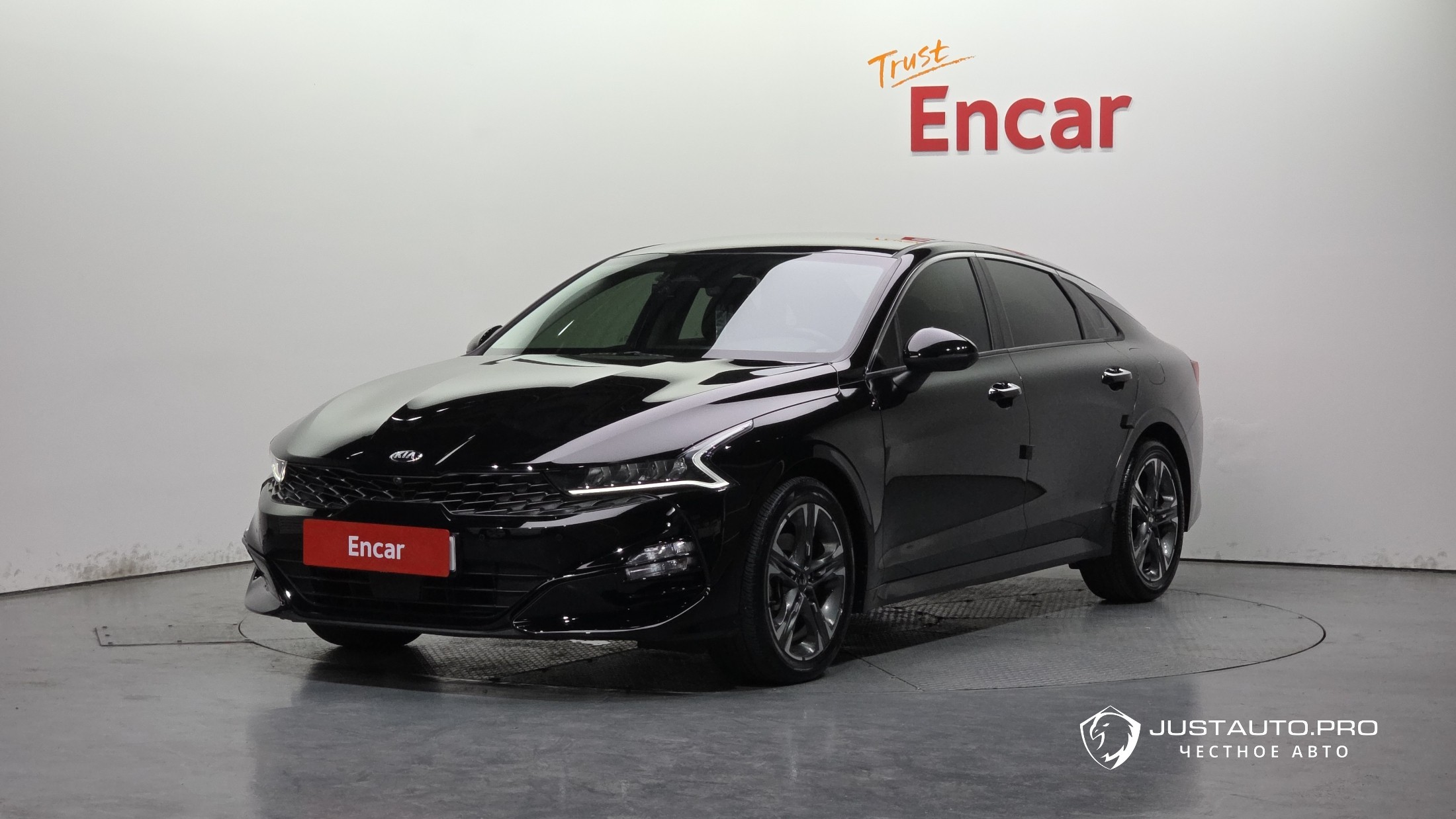 Автомобиль Kia K5
