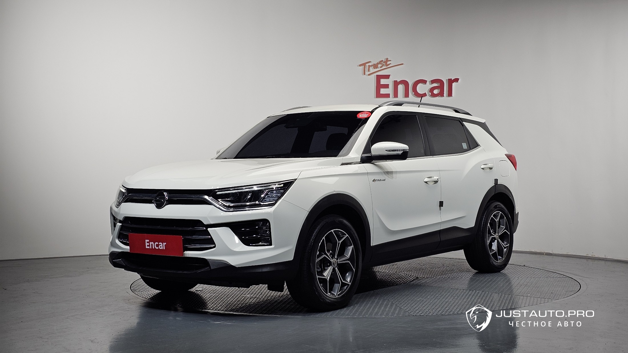 Автомобиль KG_Mobility_Ssangyong KORANDO