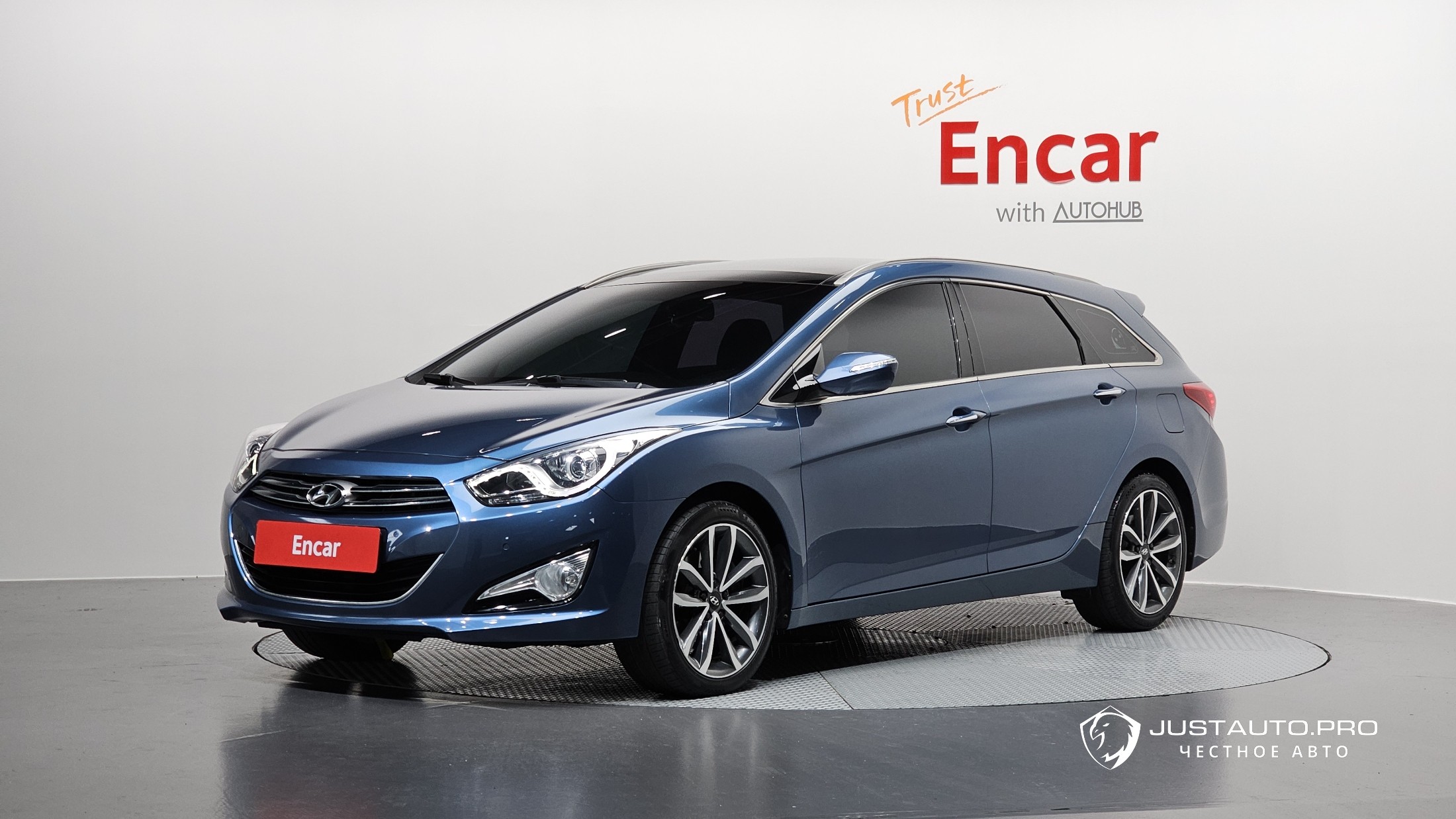 Автомобиль Hyundai i40