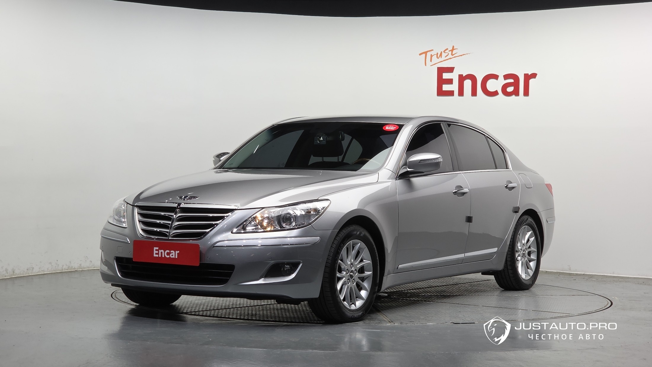 Автомобиль Hyundai Genesis