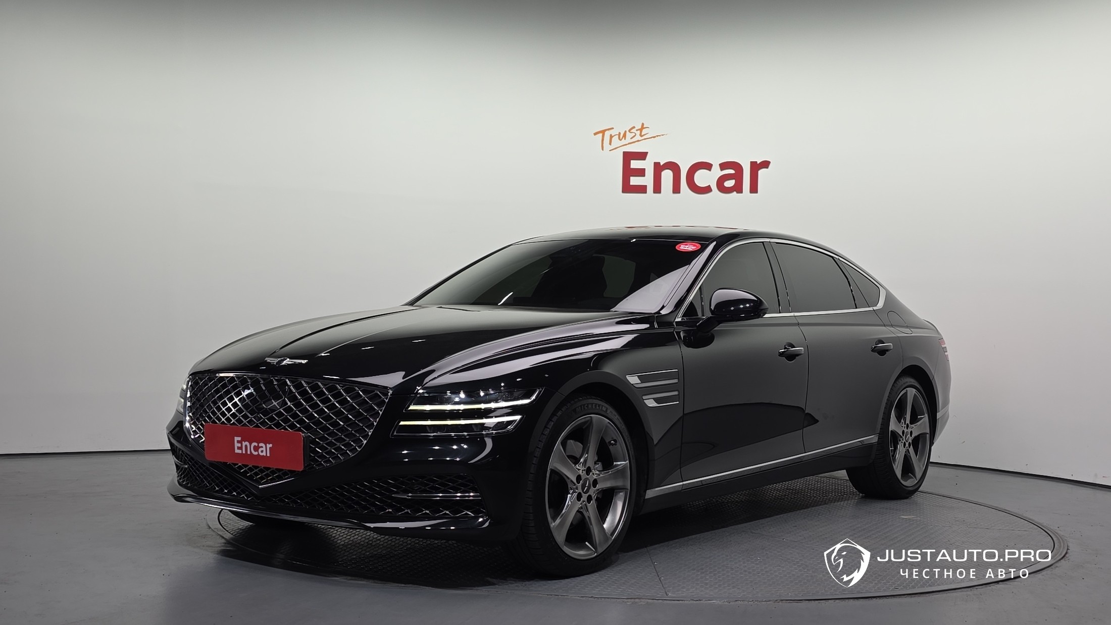 Автомобиль Genesis G80